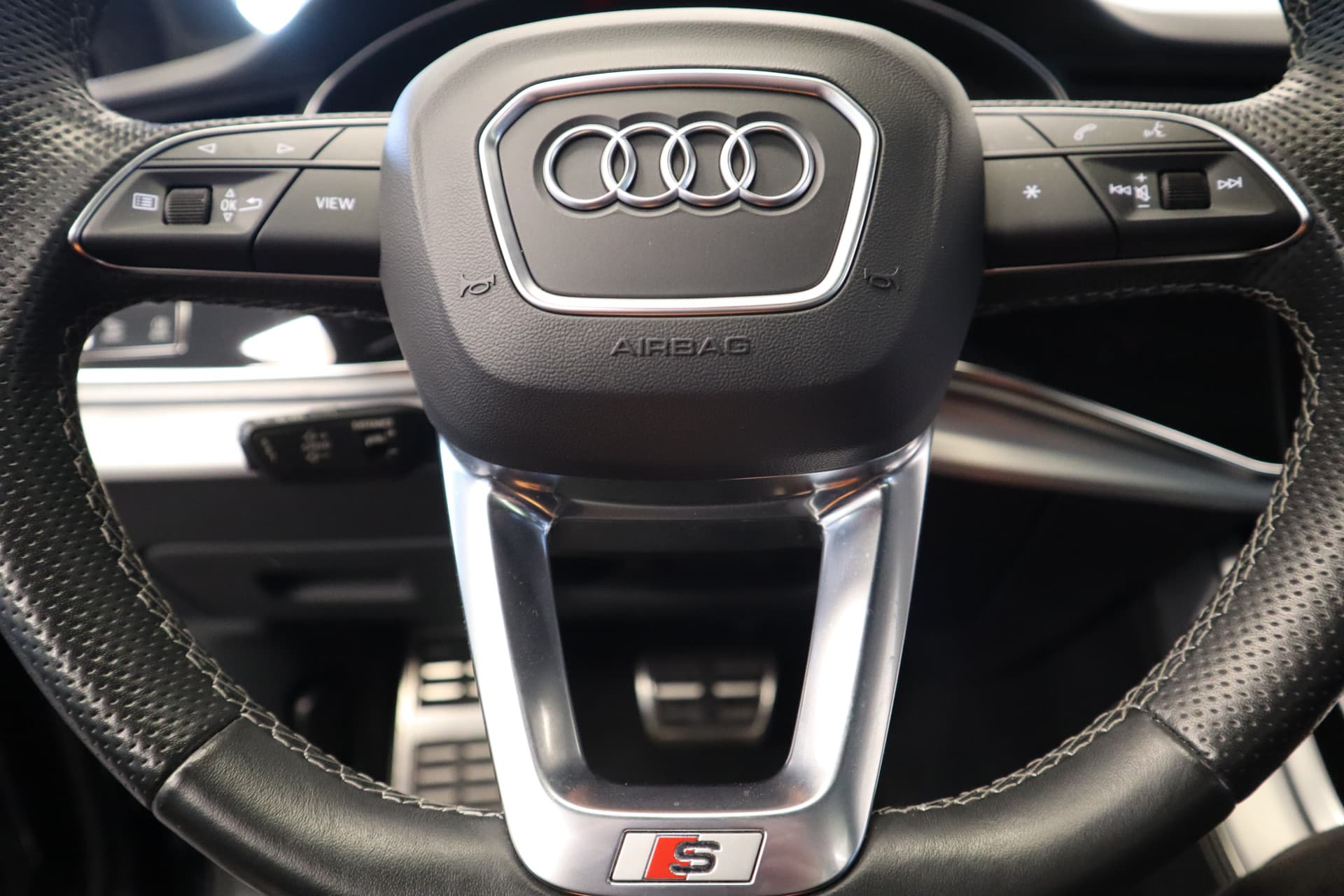 Audi Q7 4.0 TFSI SQ7 quattro thumbnail 11