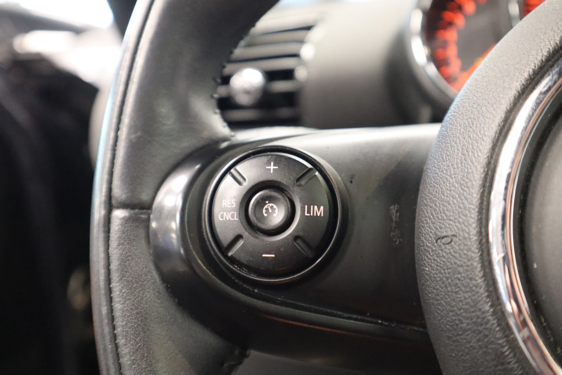 MINI Clubman Mini 1.5 Cooper Business Edition thumbnail 10