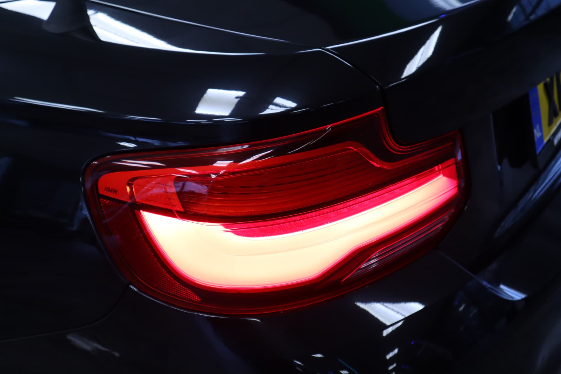 BMW 2 Serie Cabrio 220i High Executive thumbnail 4