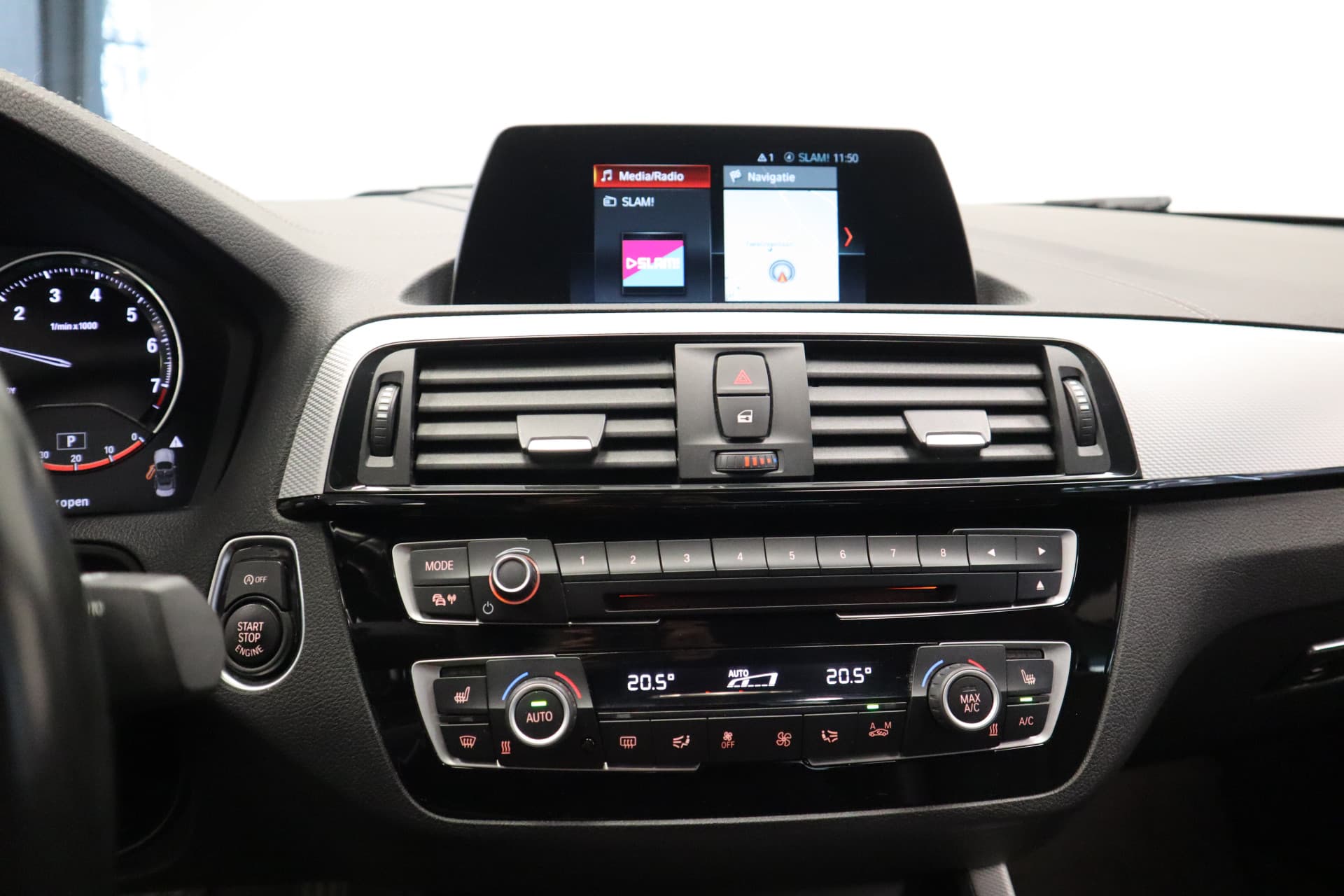 BMW 2 Serie Cabrio 220i High Executive thumbnail 12