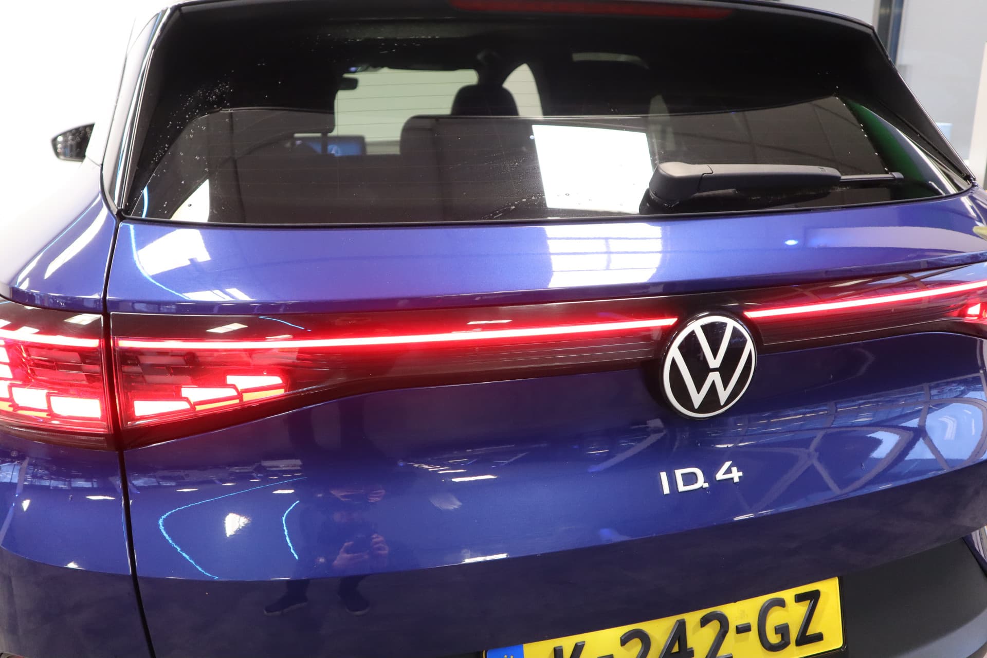 Volkswagen ID.4 First Max 77 kWh thumbnail 4
