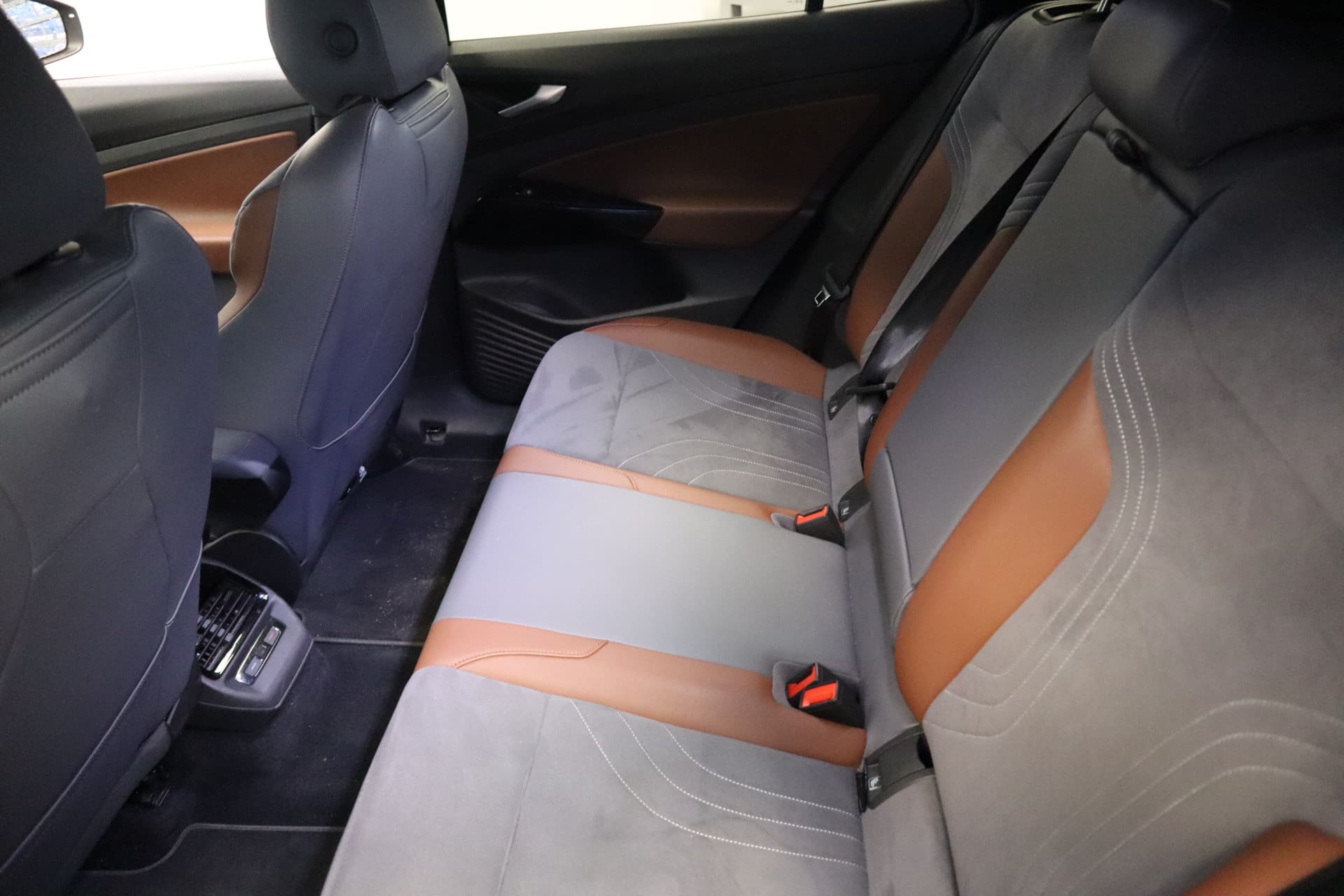 Volkswagen ID.4 First Max 77 kWh thumbnail 11