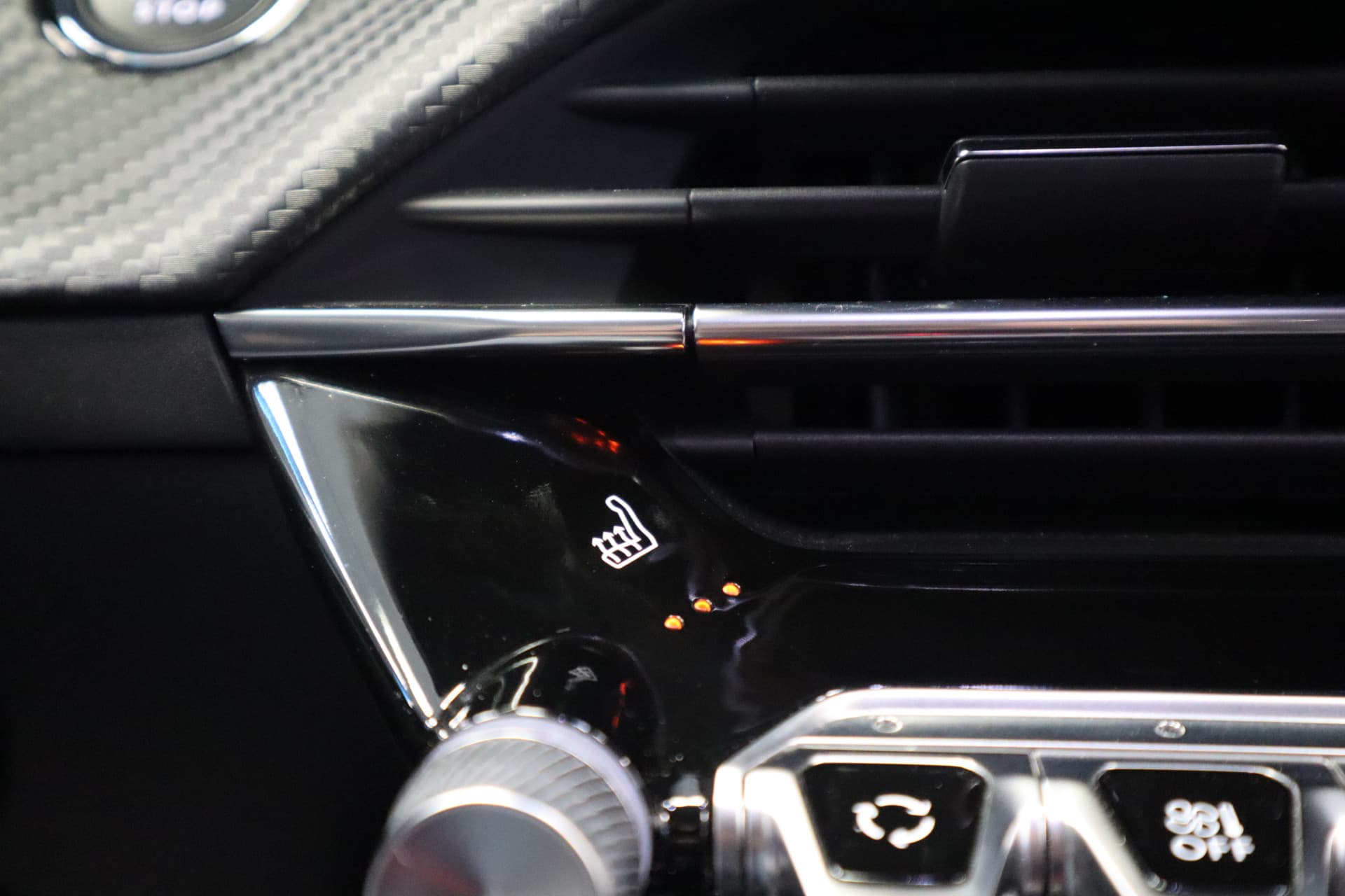 Peugeot 2008 1.2 PureTech Allure Pack thumbnail 11