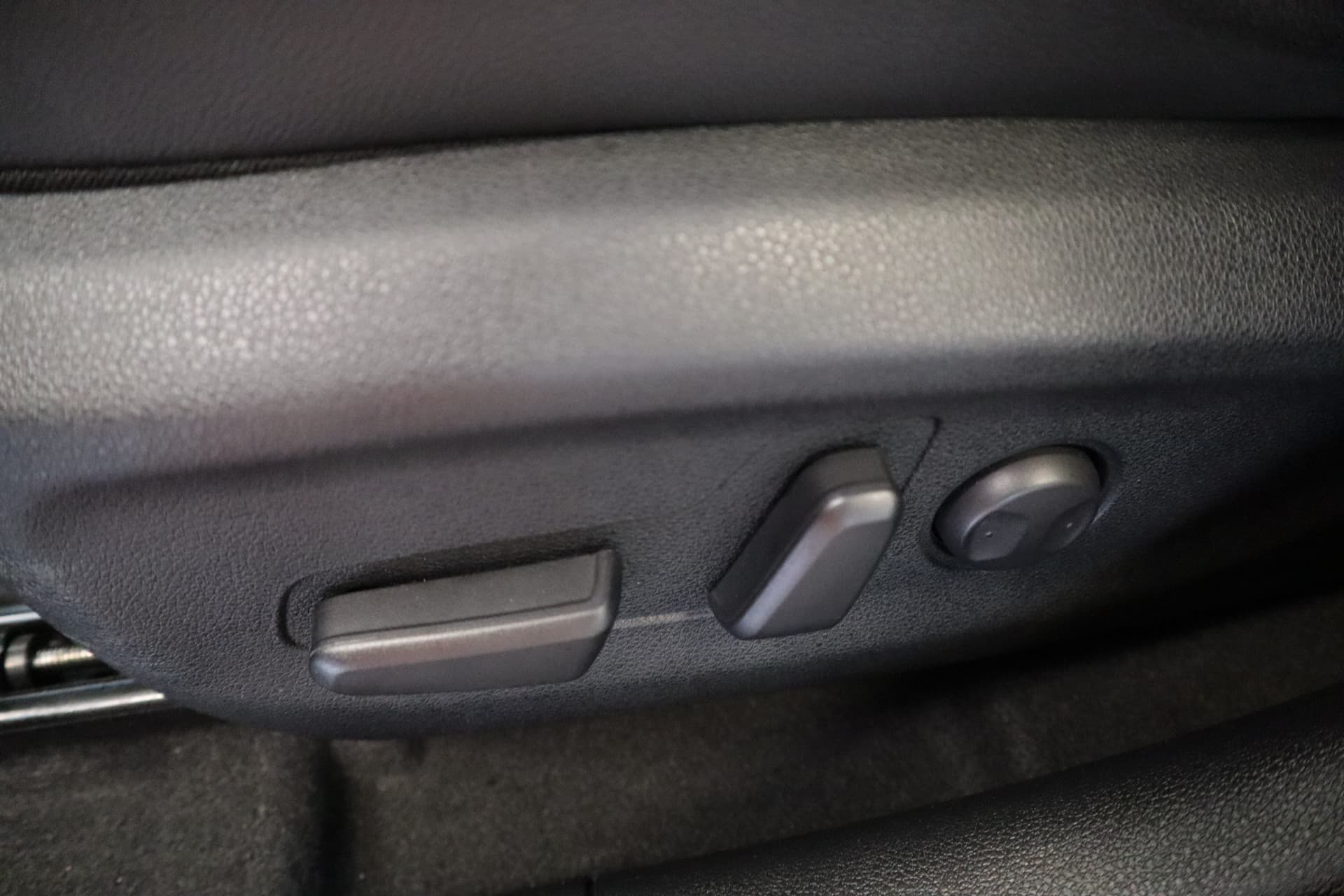 Kia E-Niro 64 kWh thumbnail 11