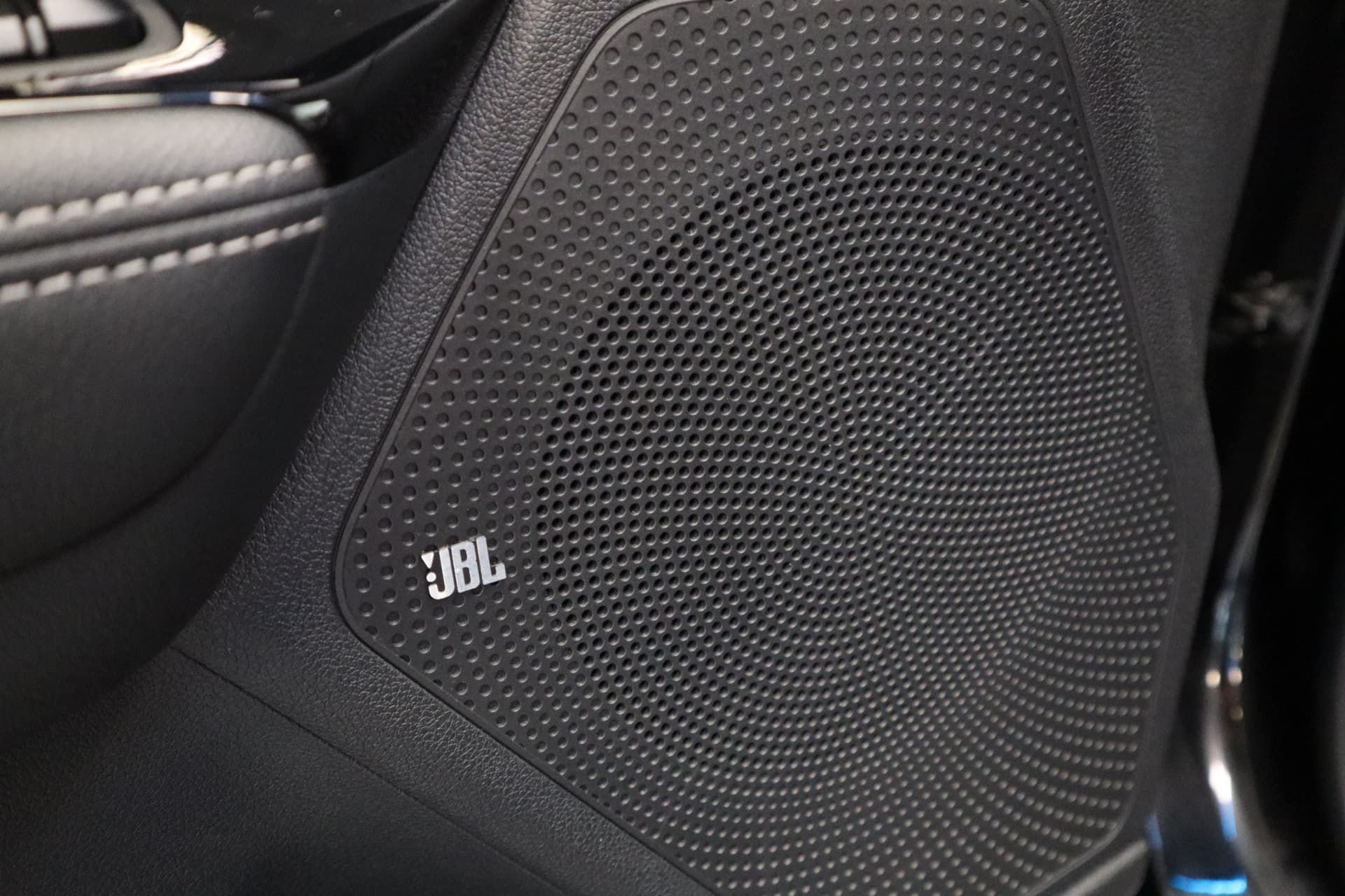 Kia E-Niro 64 kWh thumbnail 12