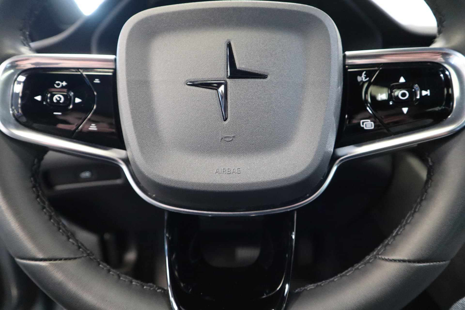 Polestar 2 Long Range Dual Motor 78 kWh thumbnail 13