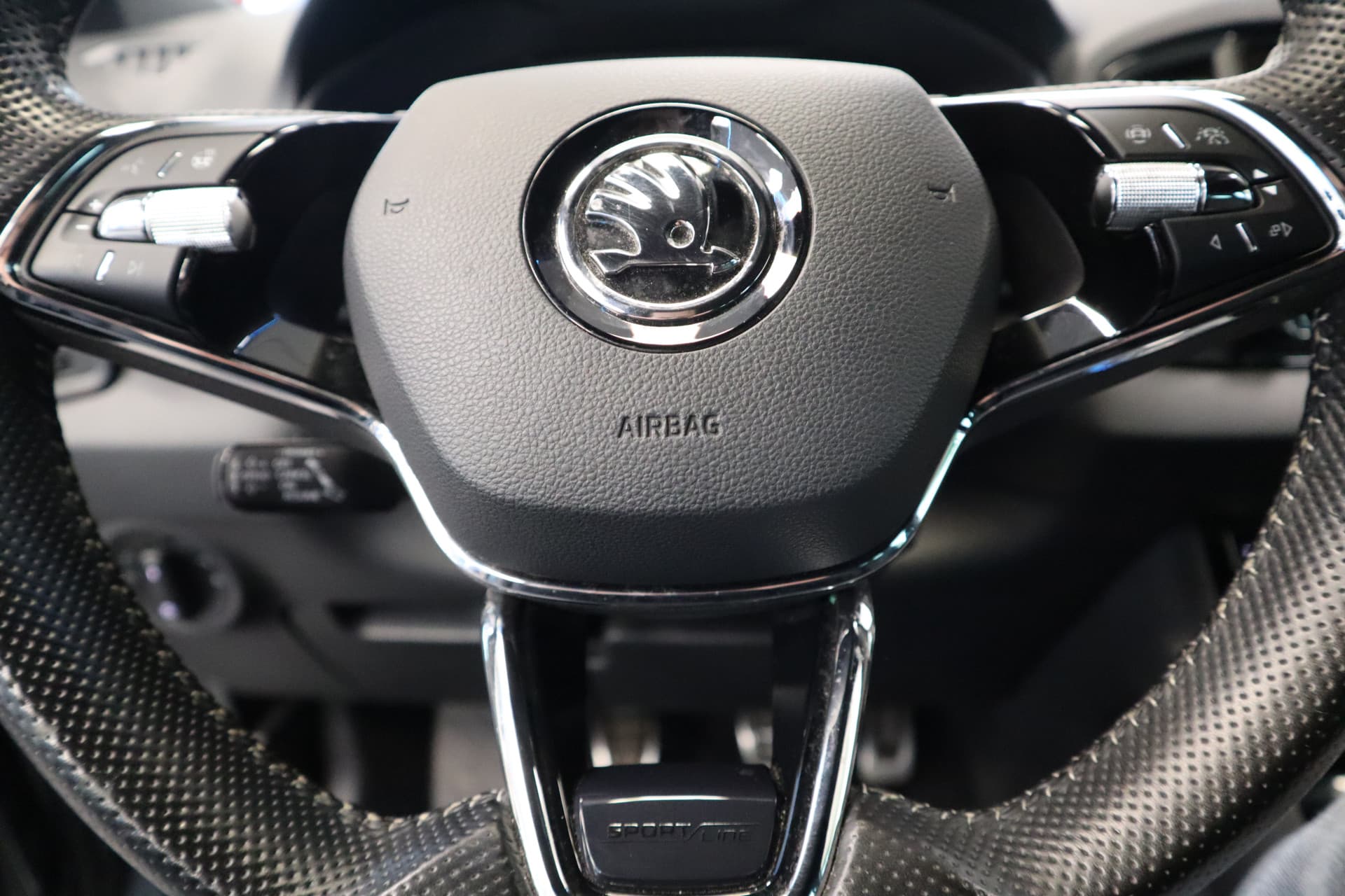 Skoda Karoq 1.5 TSI ACT Sportline Business thumbnail 11