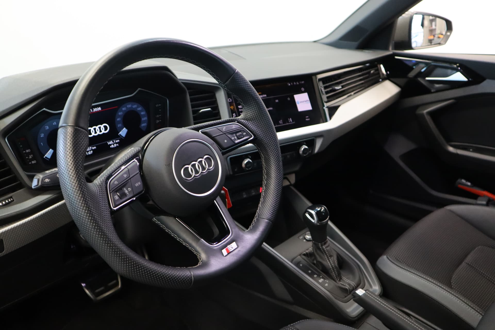 Audi A1 Sportback 25 TFSI S edition thumbnail 9