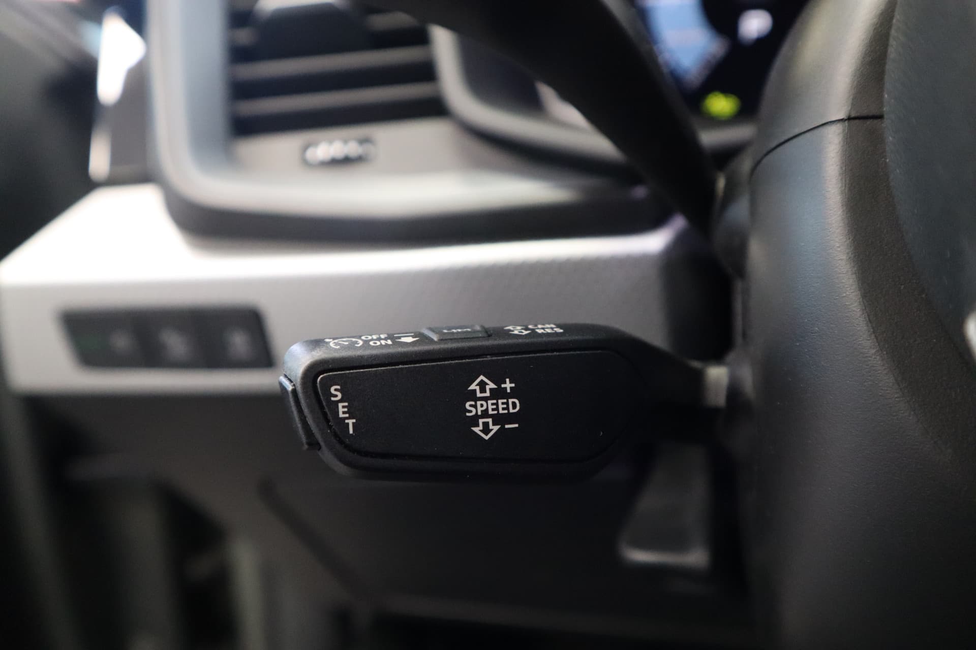 Audi A1 Sportback 25 TFSI S edition thumbnail 11