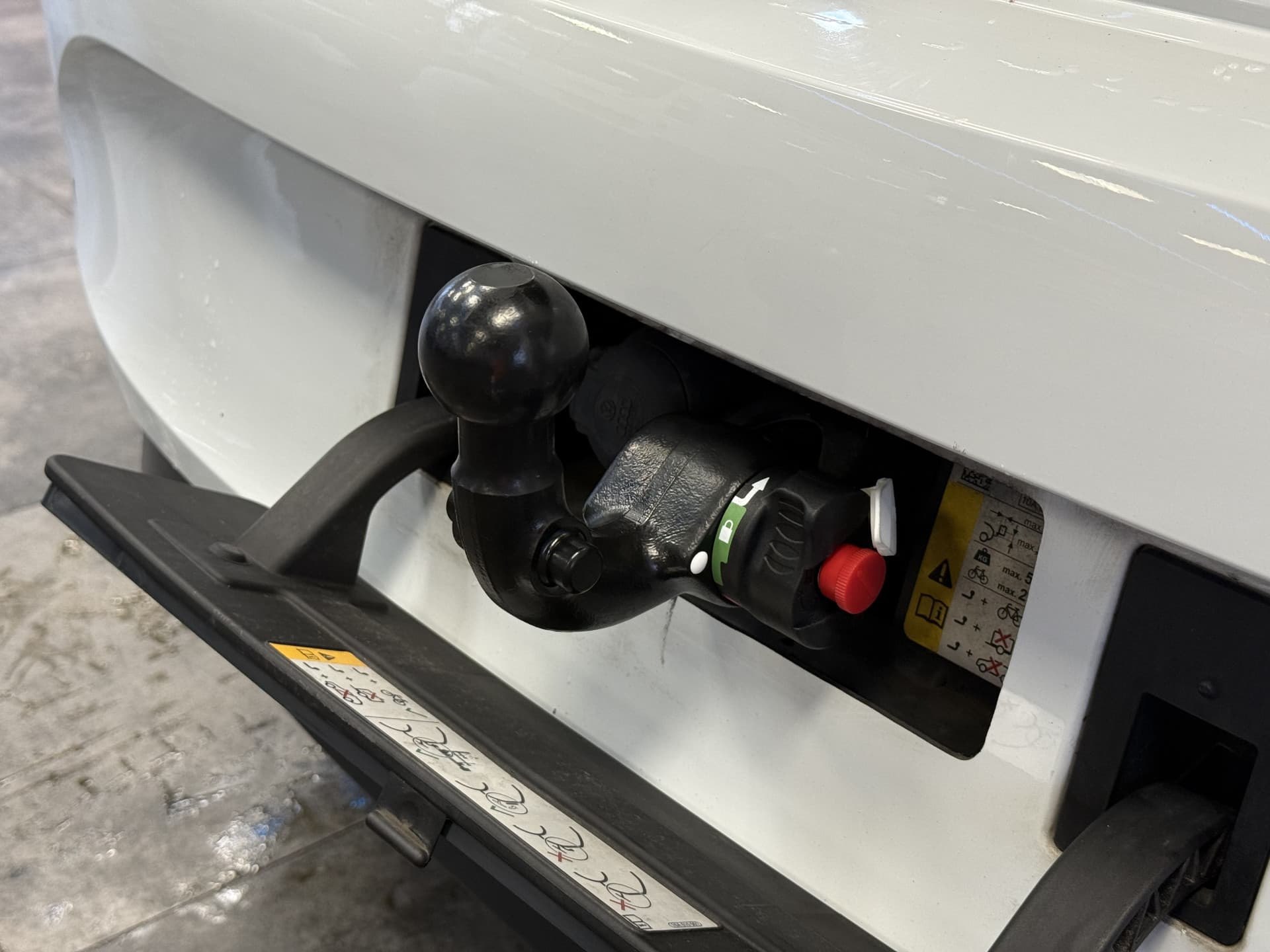 Volkswagen ID.3 First 58 kWh thumbnail 5