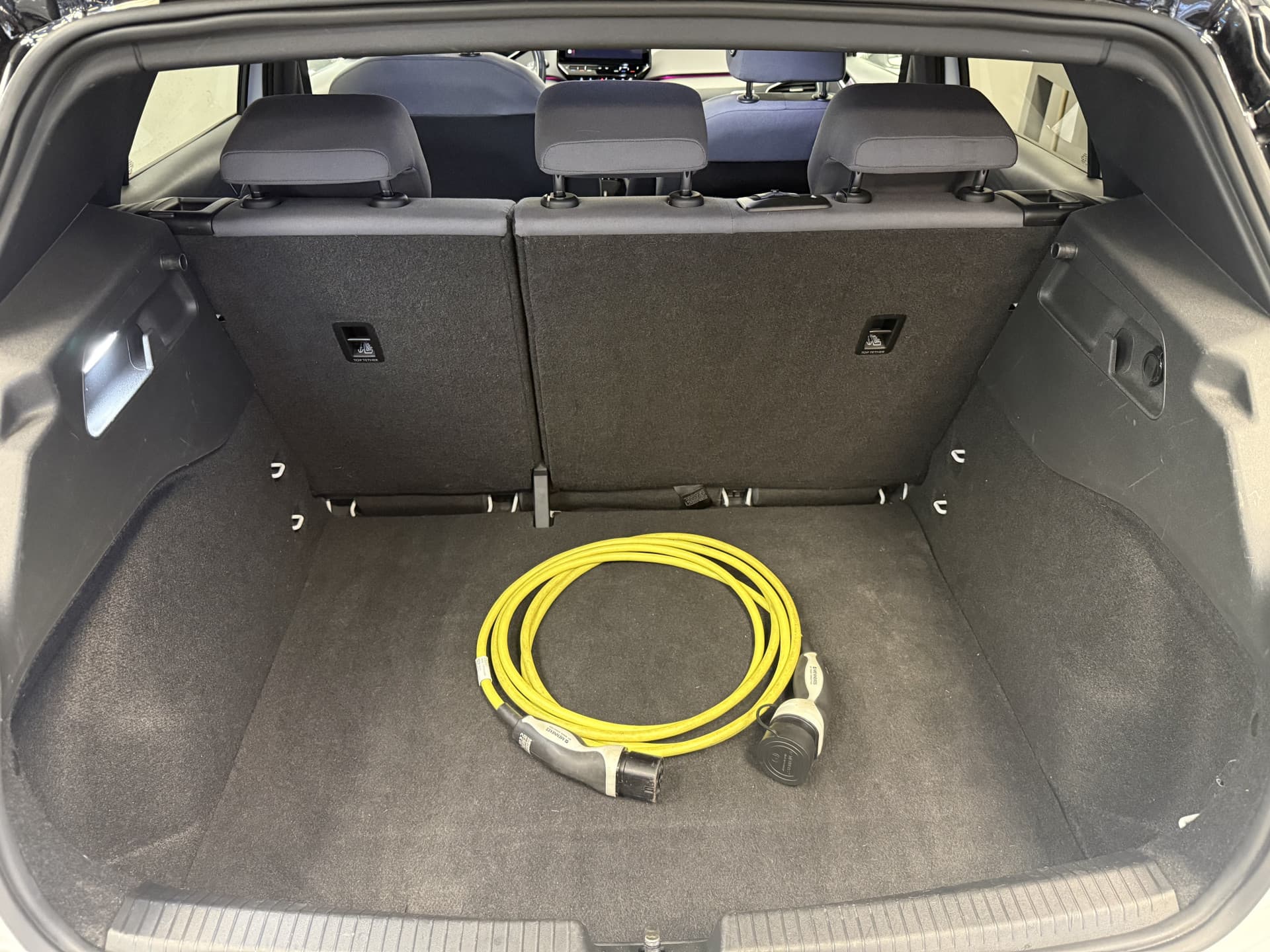 Volkswagen ID.3 First 58 kWh thumbnail 21