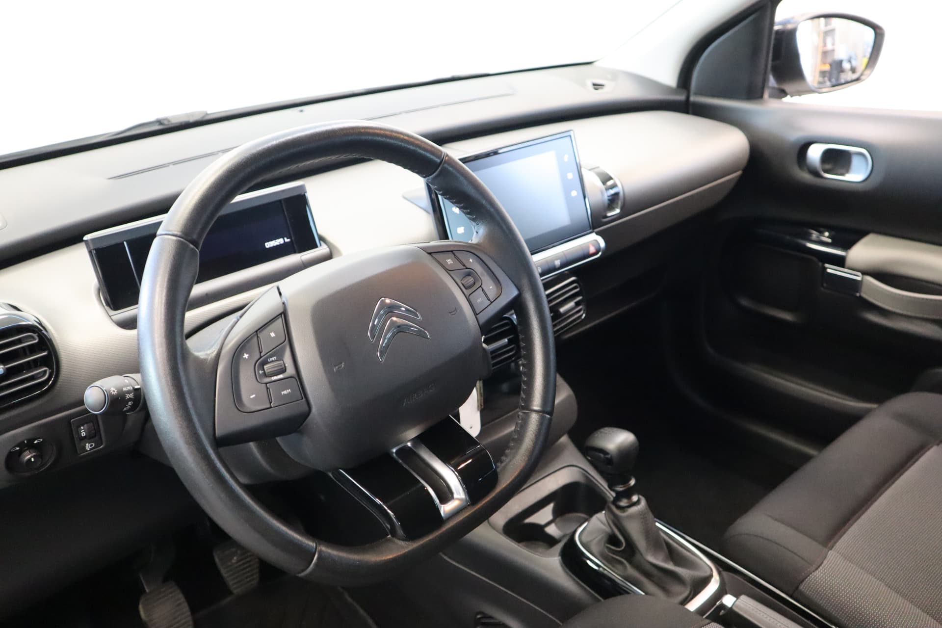 Citroën C4 Cactus 1.2 PureTech Feel thumbnail 6