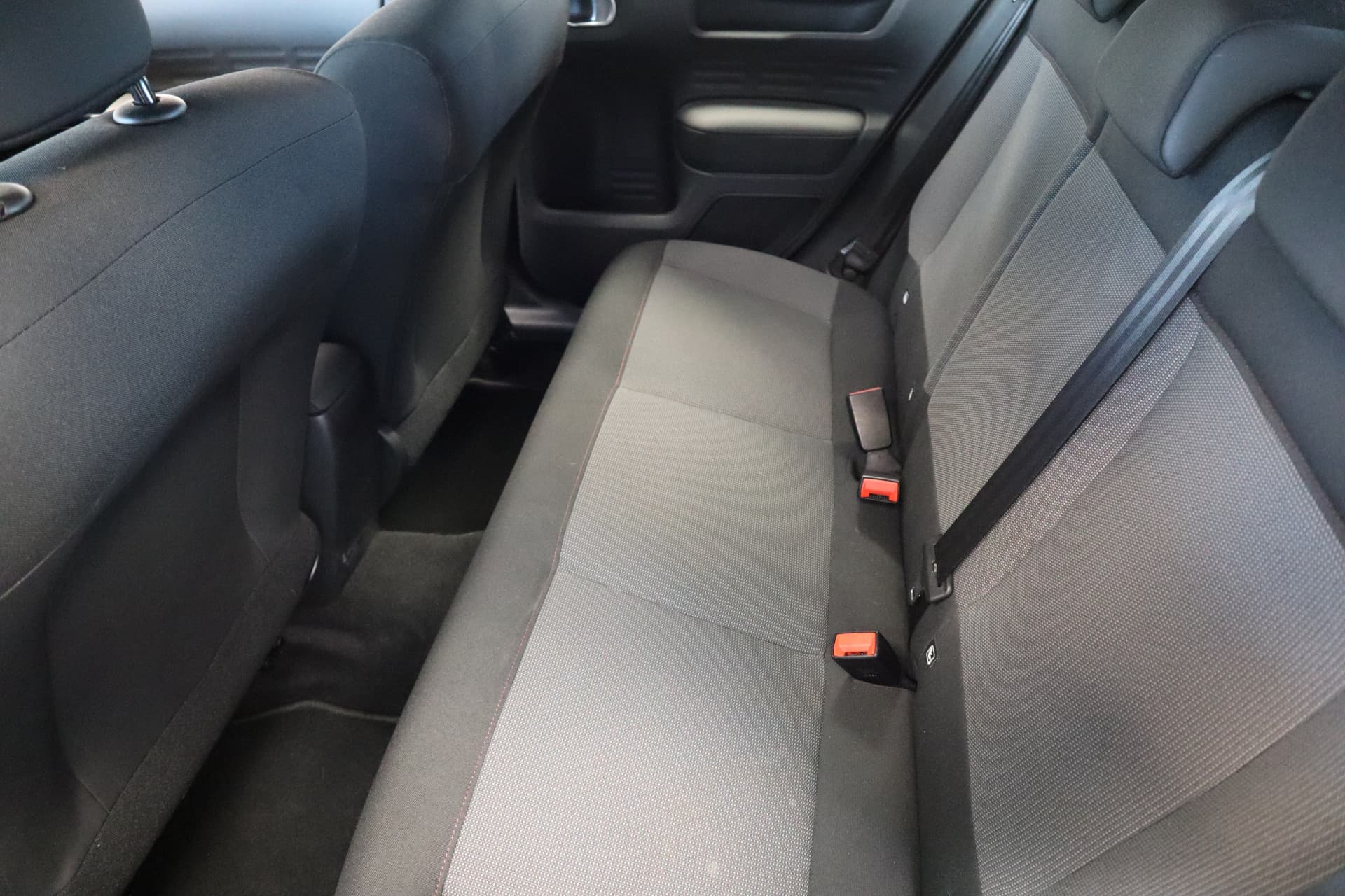 Citroën C4 Cactus 1.2 PureTech Feel thumbnail 14