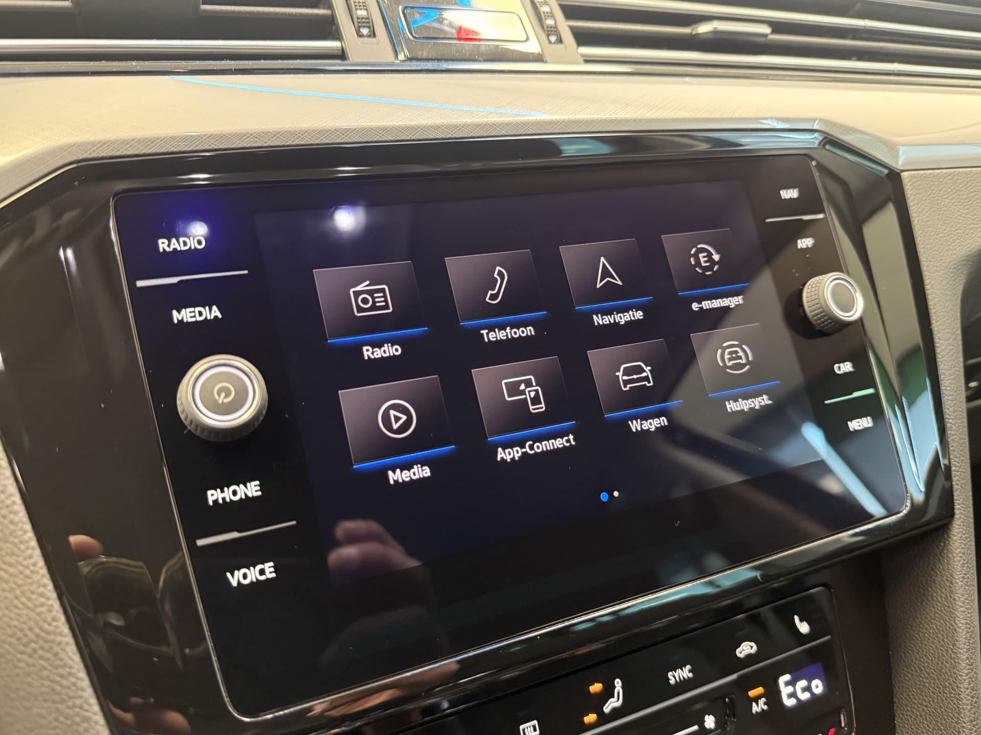 Volkswagen Passat Variant 1.4 TSI PHEV GTE Business thumbnail 16