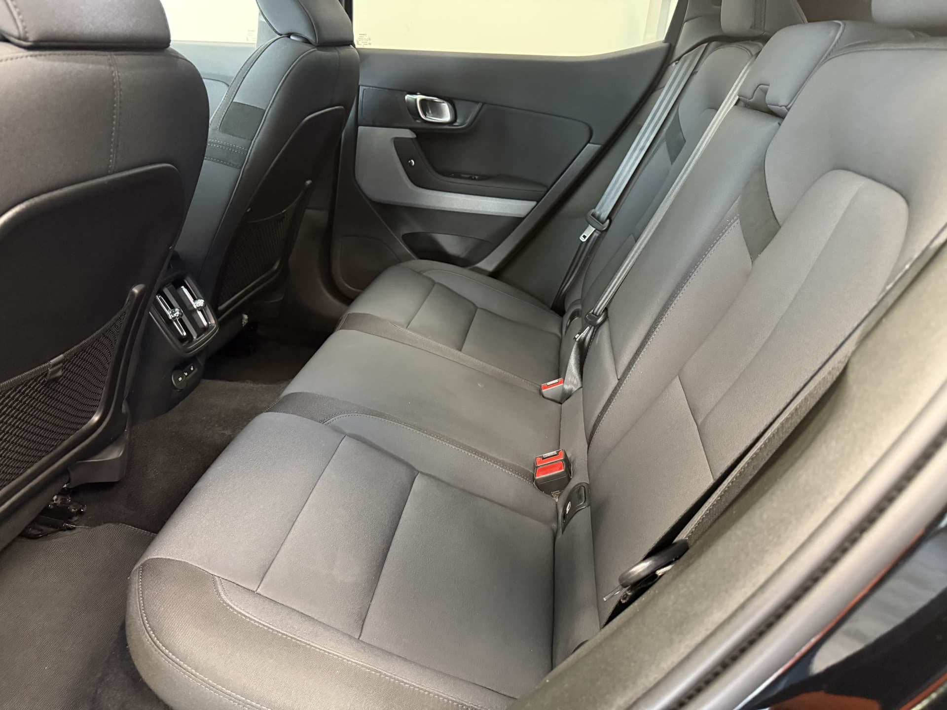 Polestar 2 Long Range Dual Motor Launch Edition 78kWh thumbnail 15