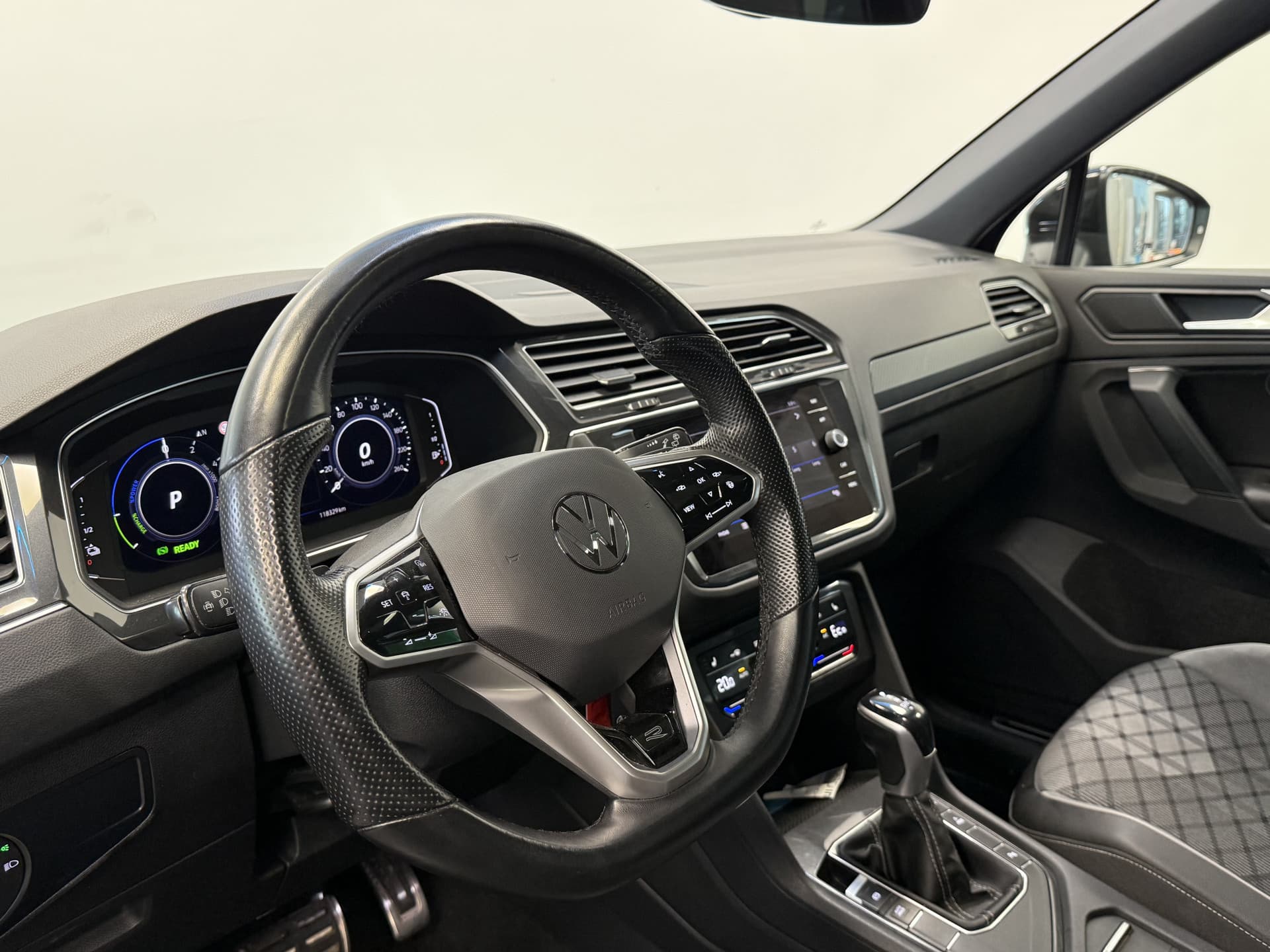 Volkswagen Tiguan 1.4 TSI eHybrid R-Line Business+ thumbnail 8