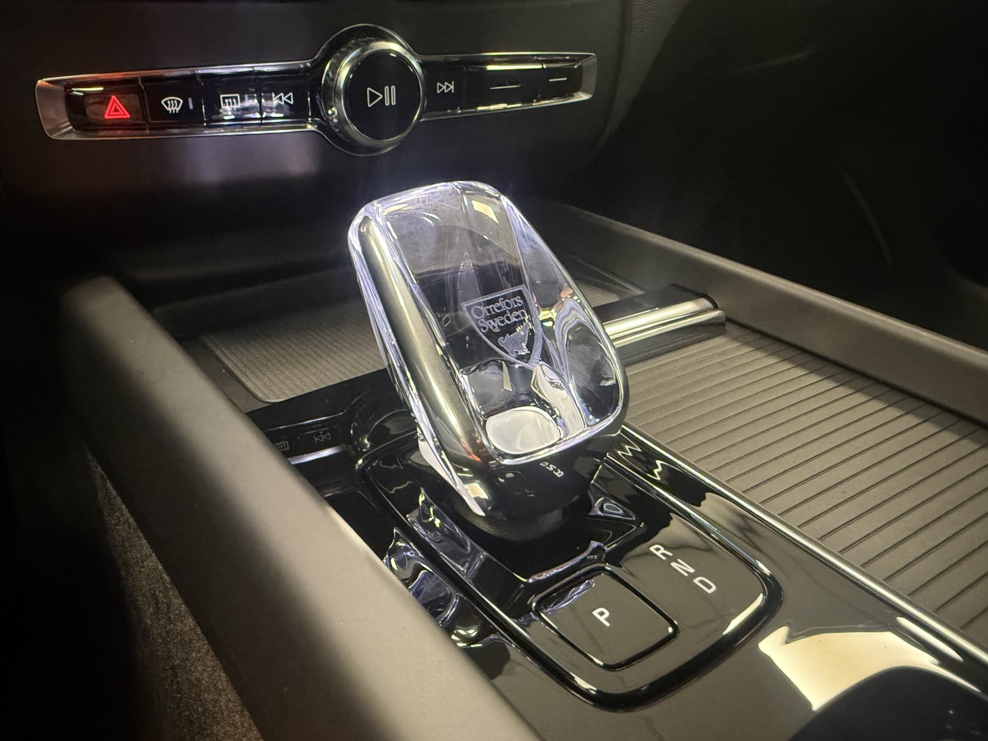 Volvo XC60 2.0 T8 Plug-in hybrid AWD Ultra Black Edition thumbnail 10