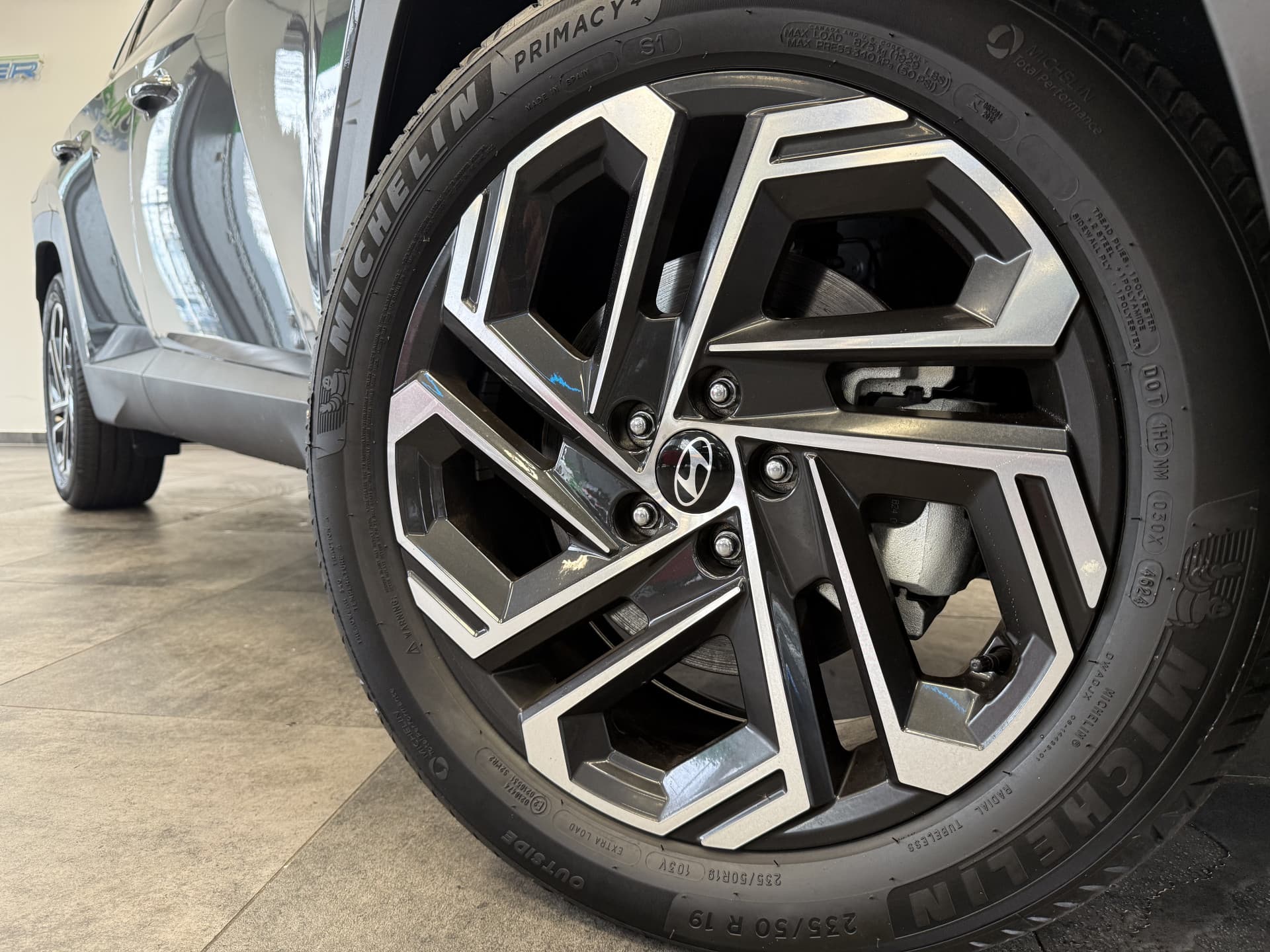 Hyundai Tucson 1.6 T-GDI PHEV Comfort Smart thumbnail 4