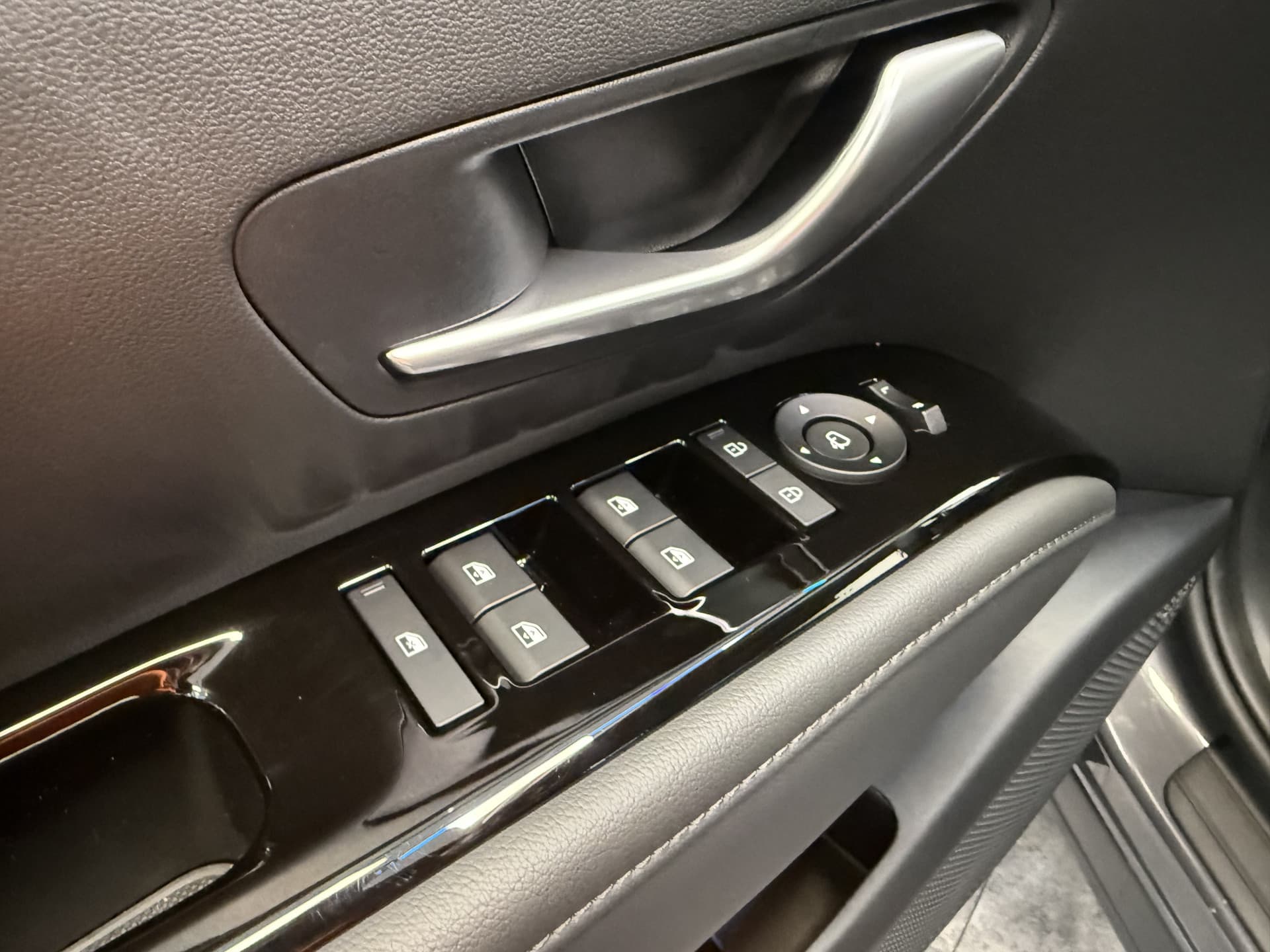 Hyundai Tucson 1.6 T-GDI PHEV Comfort Smart thumbnail 17