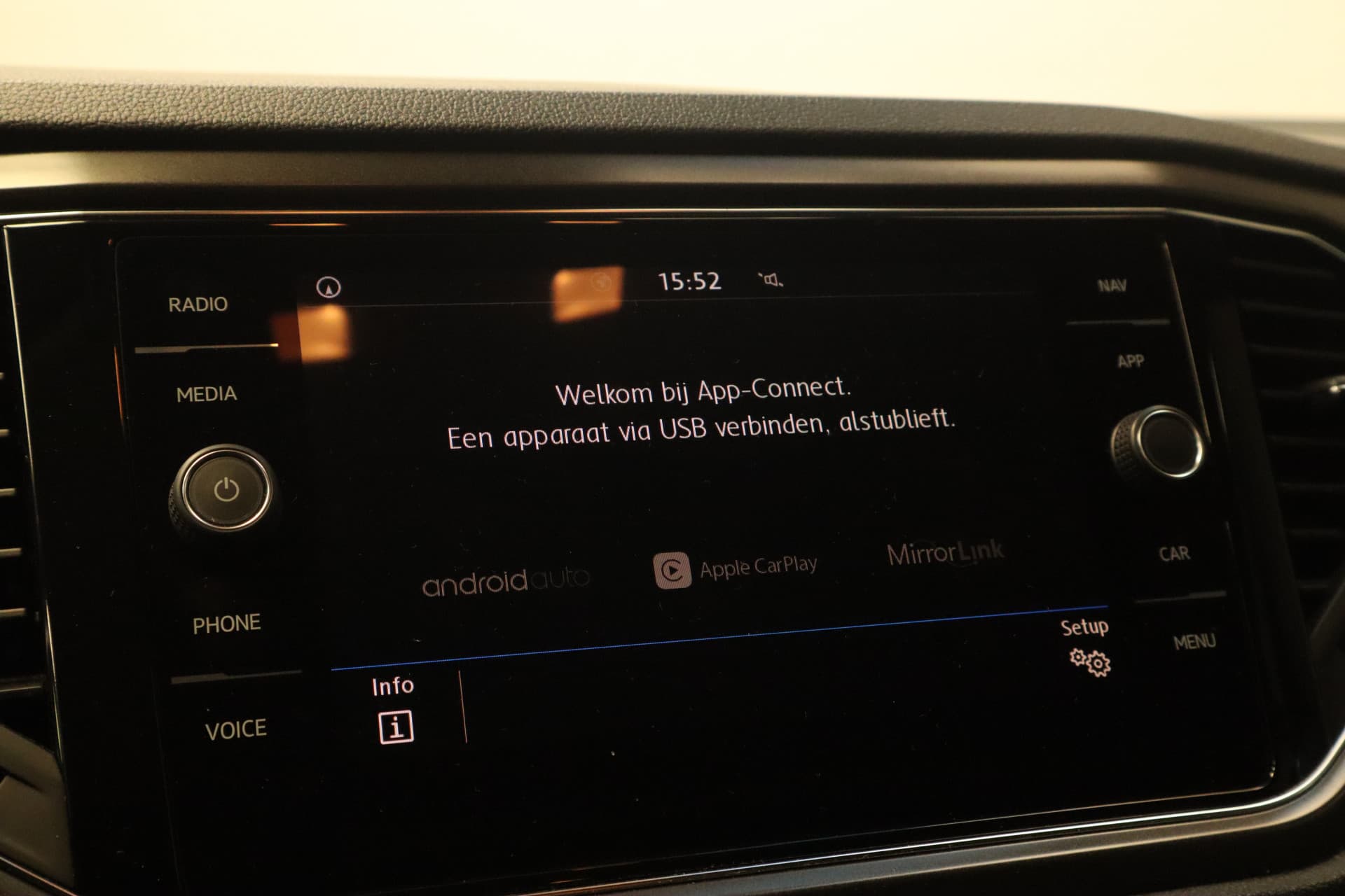 Volkswagen T-Roc 1.0 TSI Style thumbnail 16