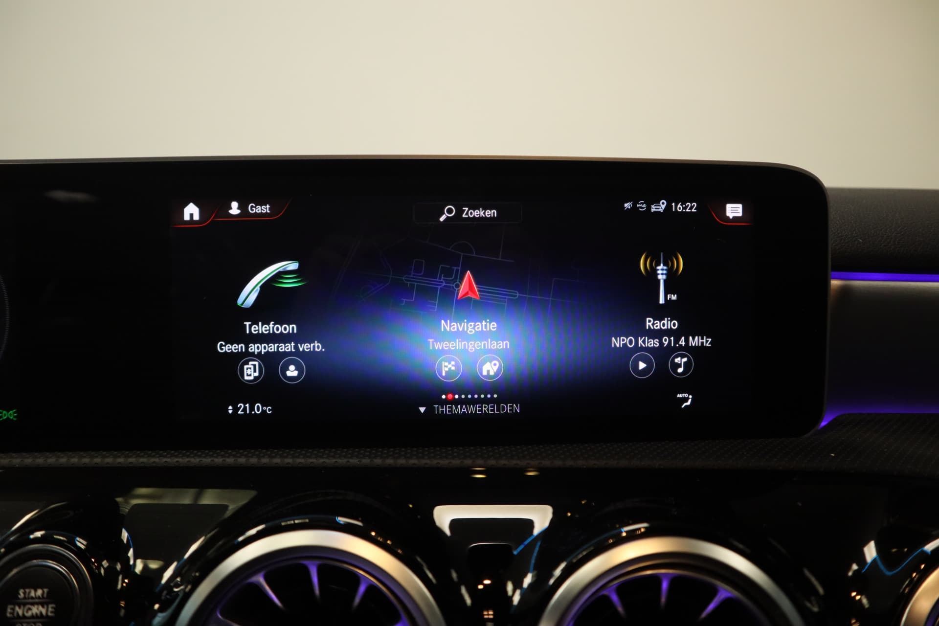 Mercedes-Benz A-Klasse 220 Premium Plus AMG thumbnail 21