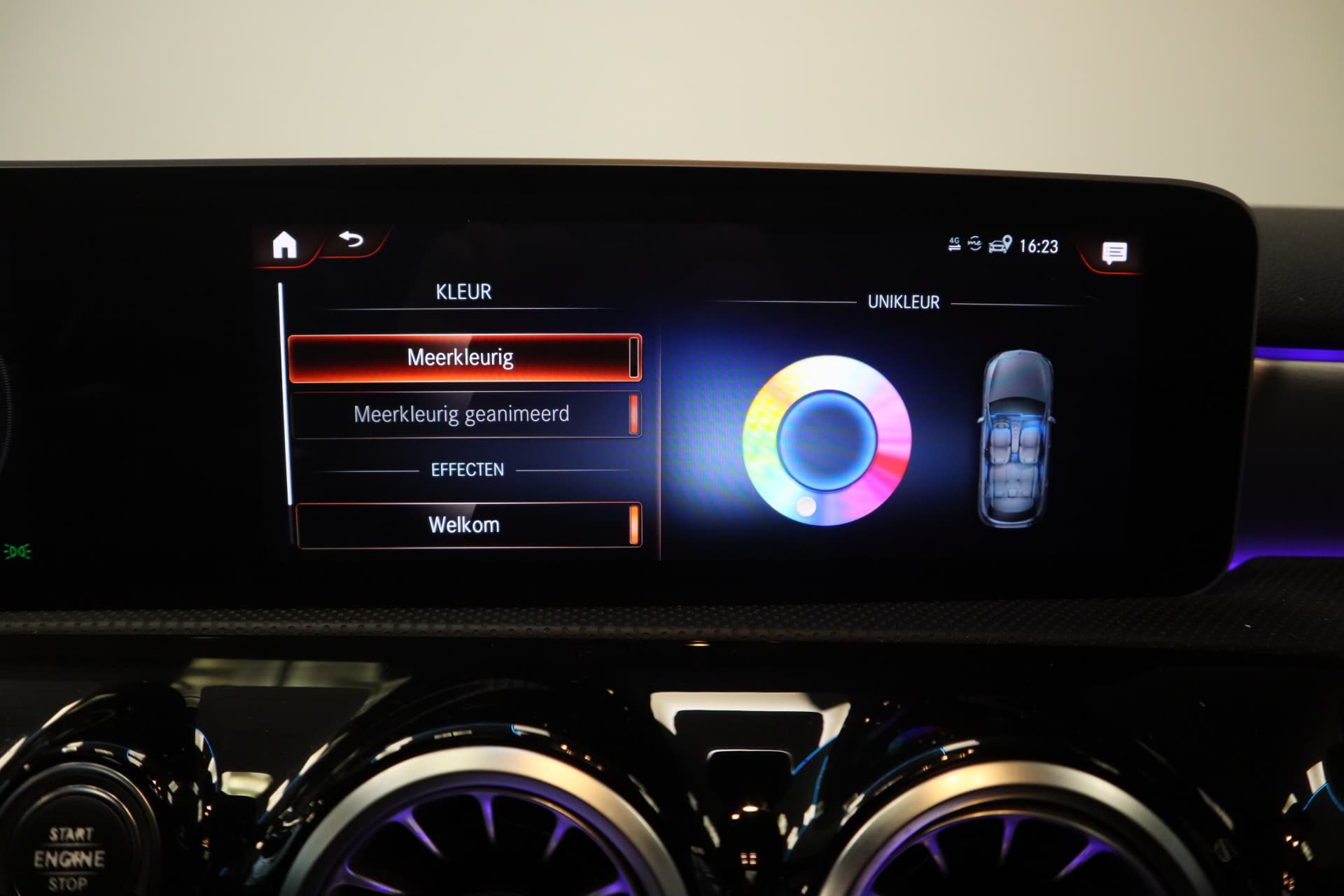 Mercedes-Benz A-Klasse 220 Premium Plus AMG thumbnail 23