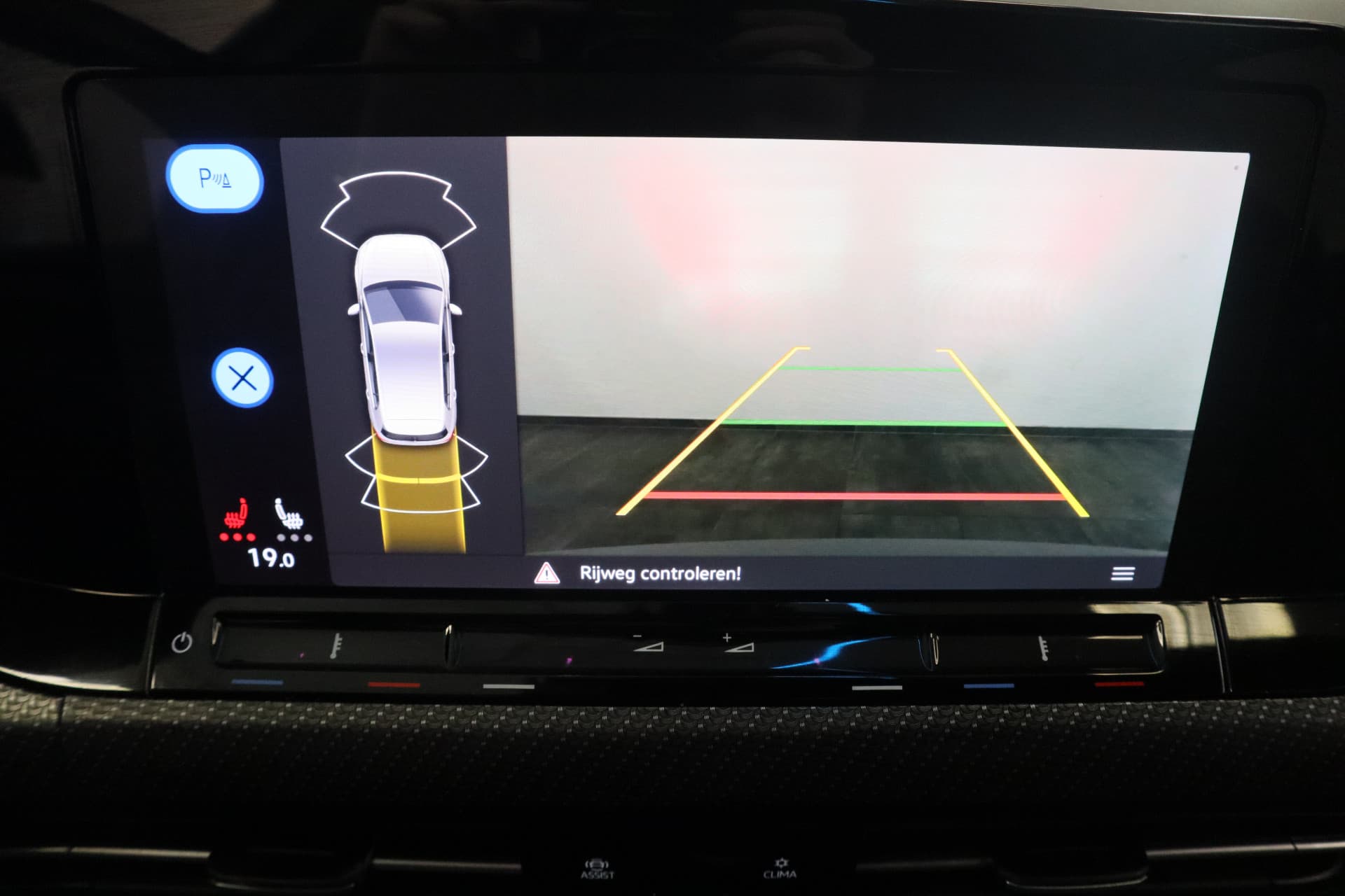 Volkswagen Golf 1.5 eTSI R-Line Business thumbnail 13