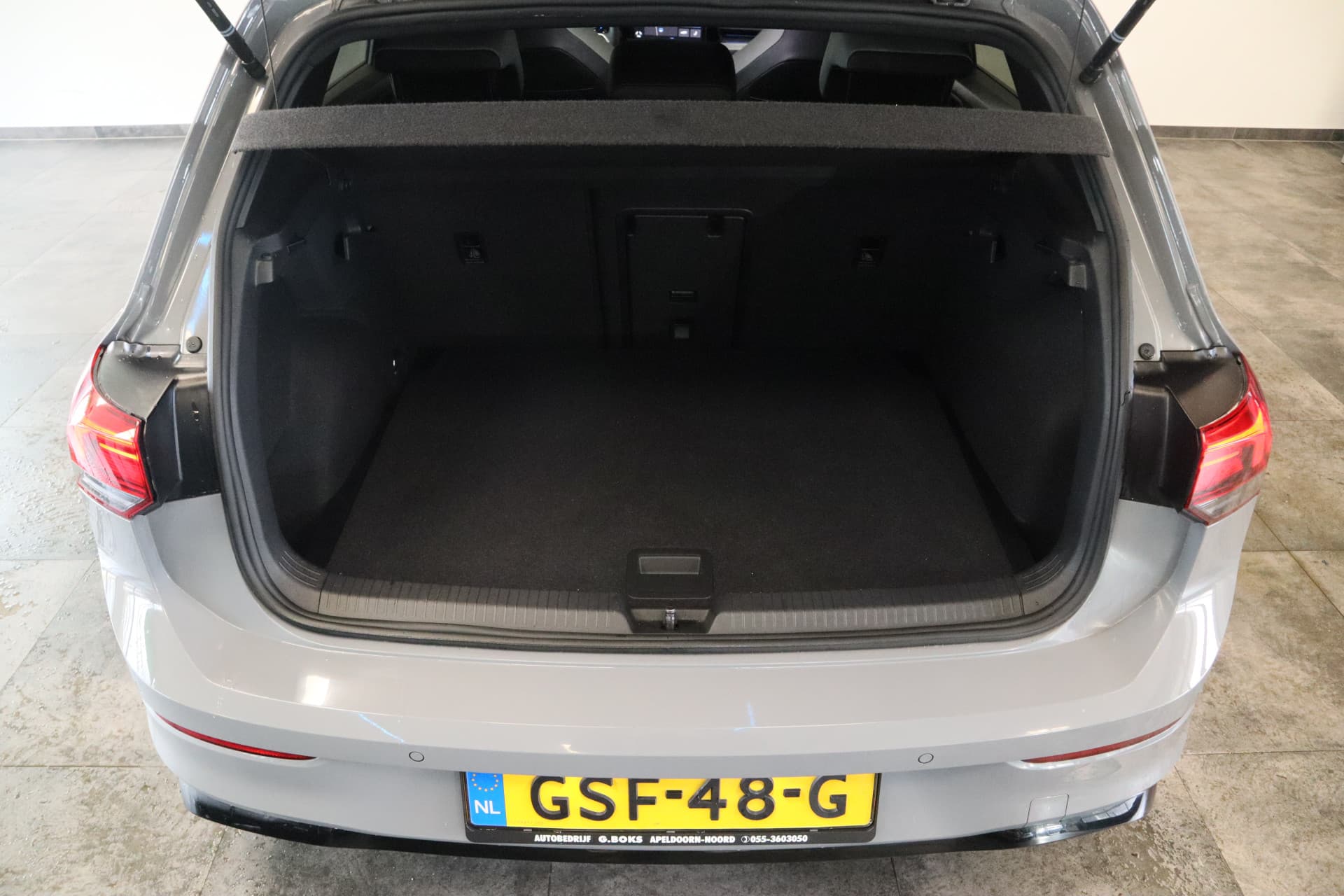 Volkswagen Golf 1.5 eTSI R-Line Business thumbnail 22