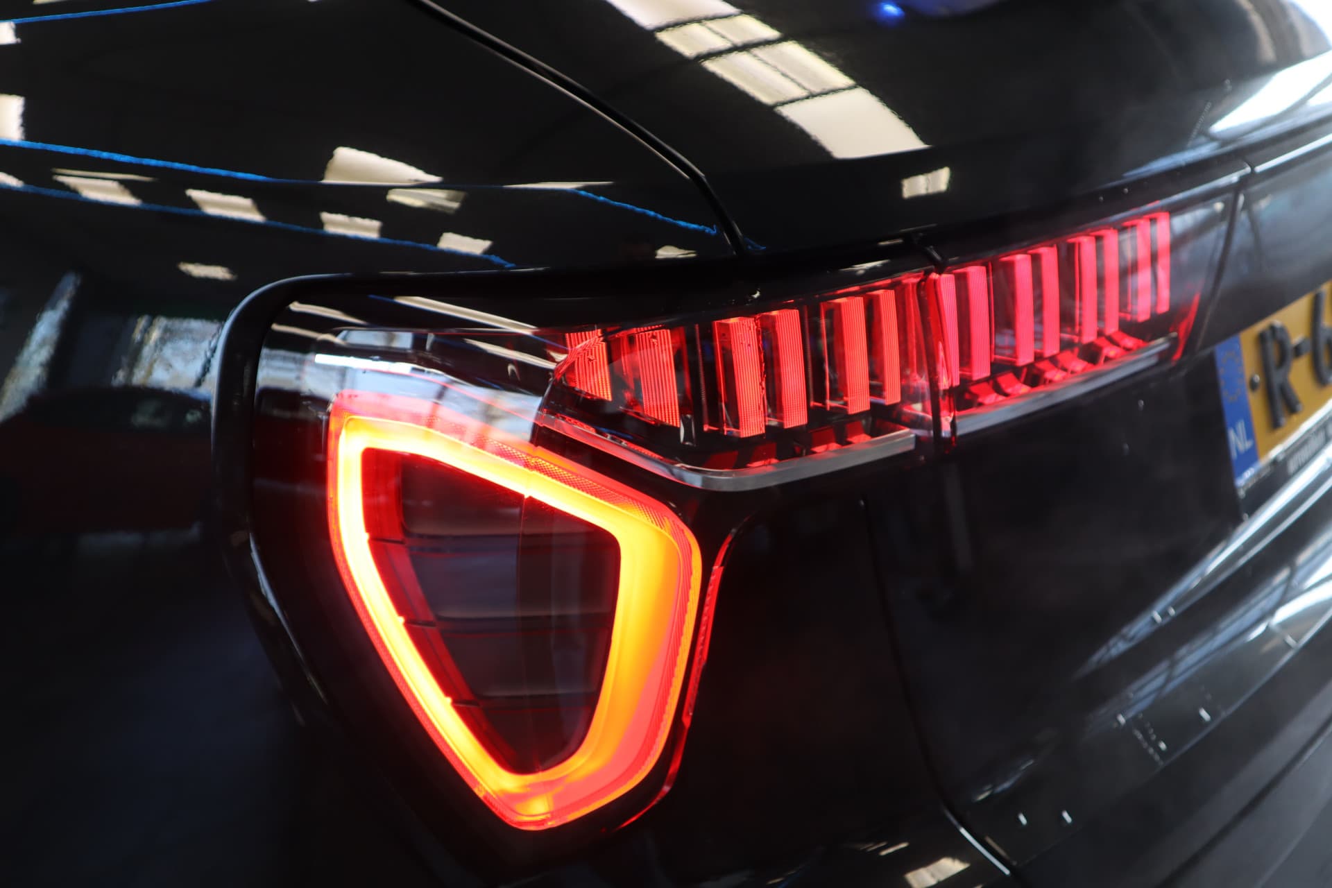 Lynk & Co 01 1.5 thumbnail 4