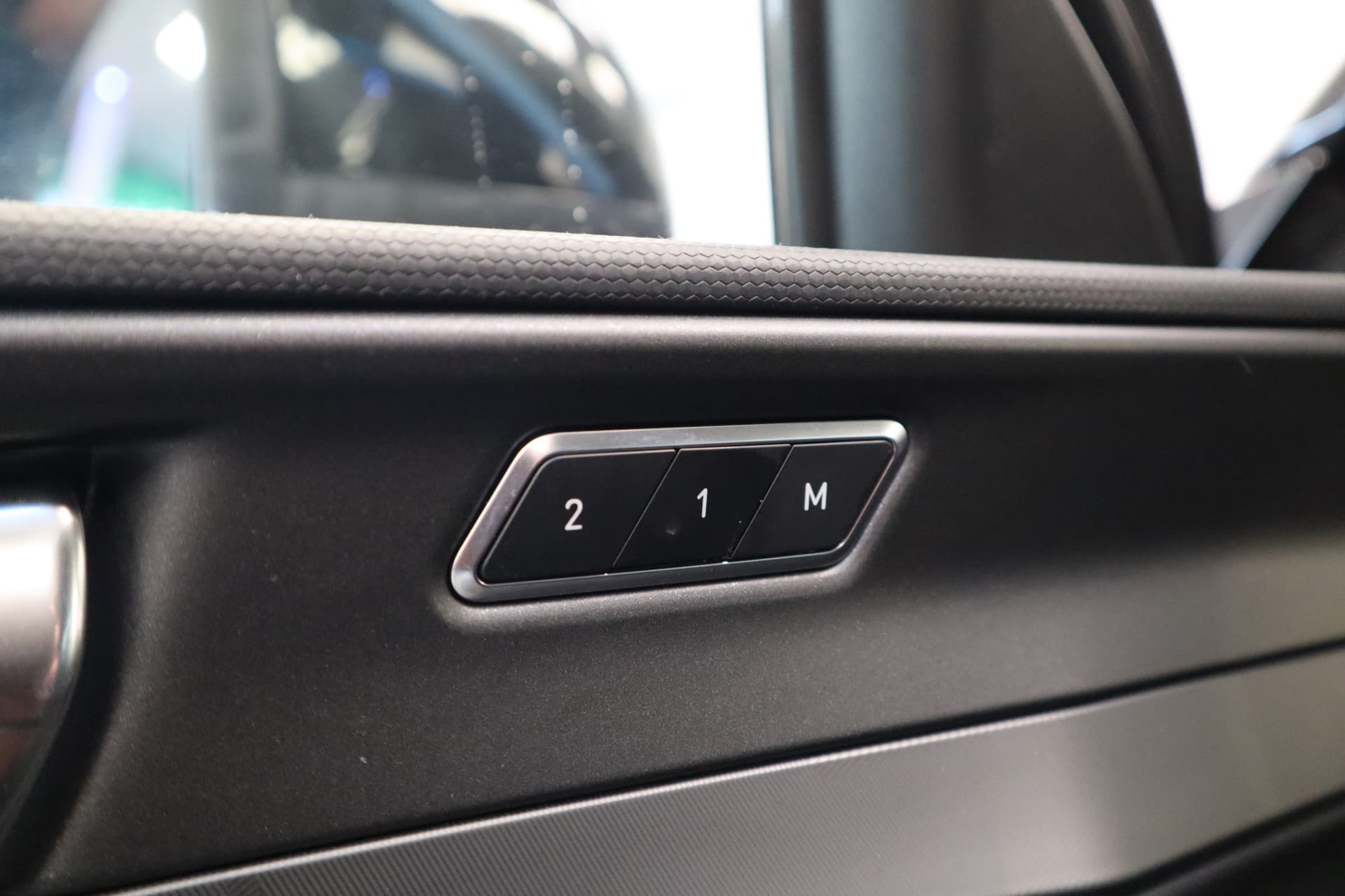 Lynk & Co 01 1.5 thumbnail 12