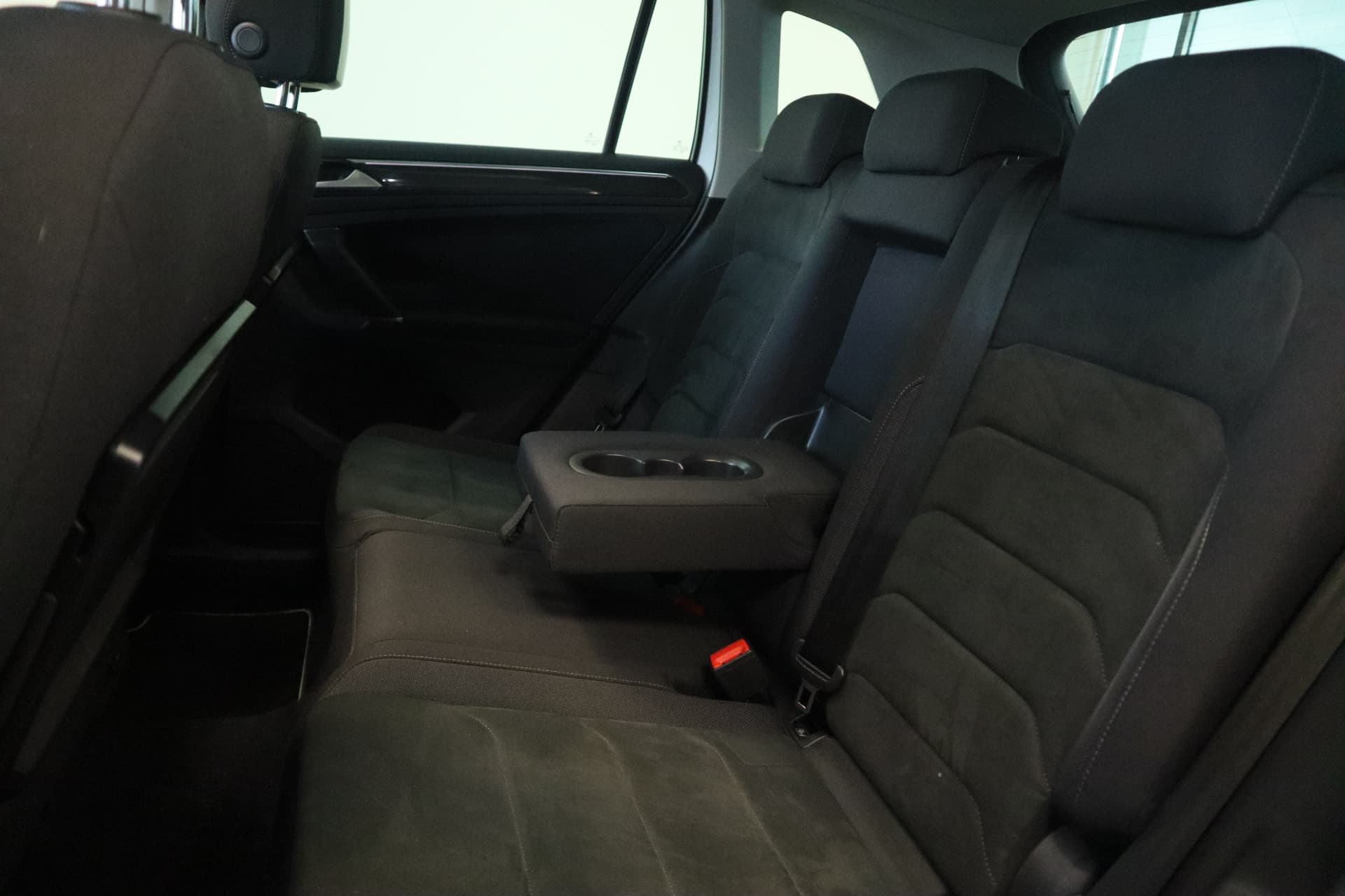 Volkswagen Tiguan 1.4 TSI ACT Connected Series thumbnail 17