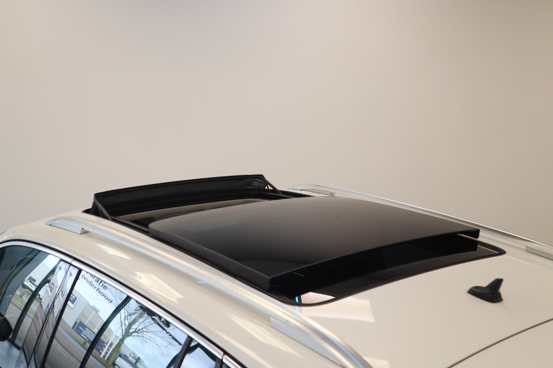 Volkswagen Tiguan 1.4 TSI ACT Connected Series thumbnail 19