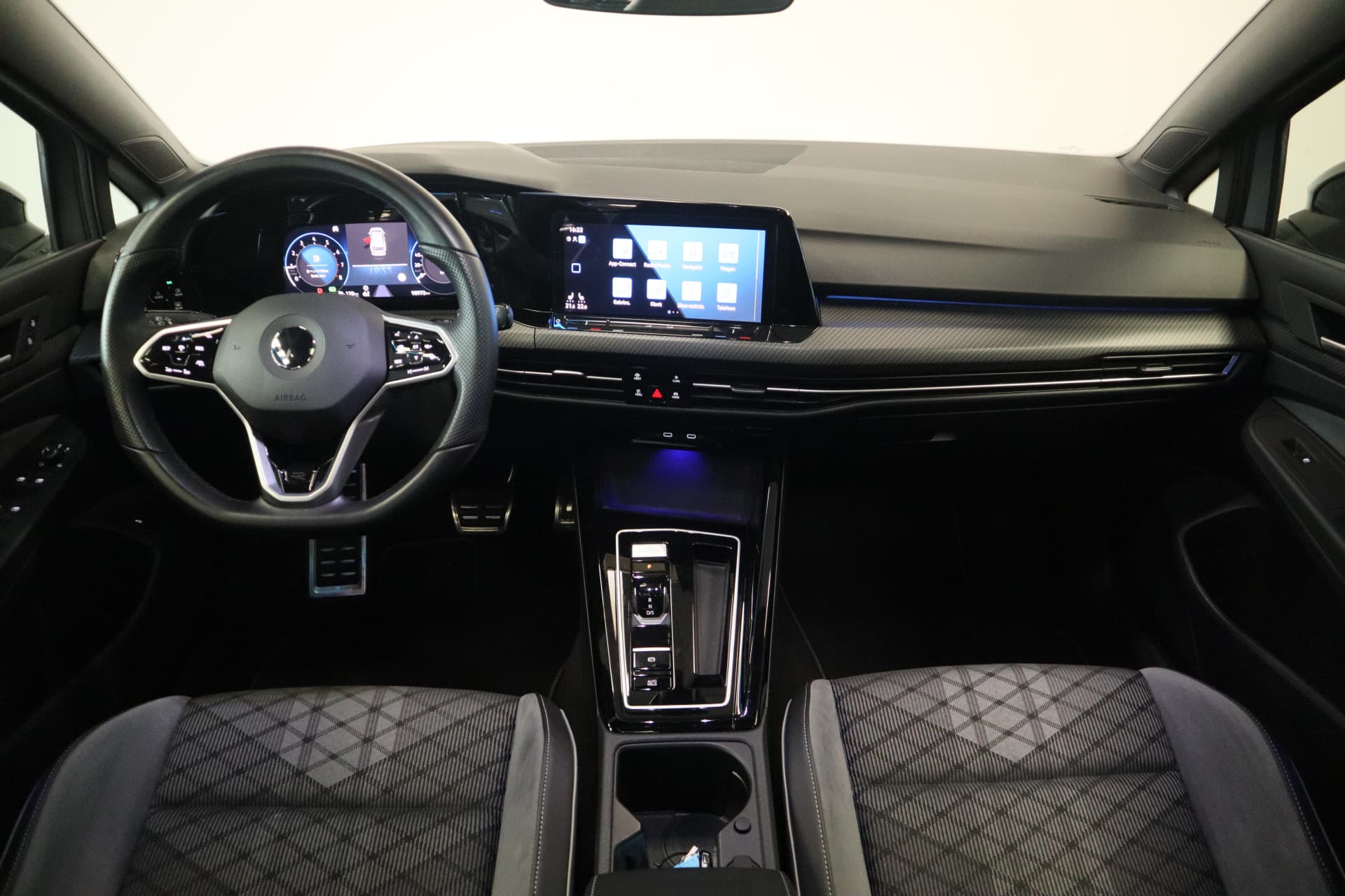 Volkswagen Golf 1.5 eTSI Style thumbnail 18