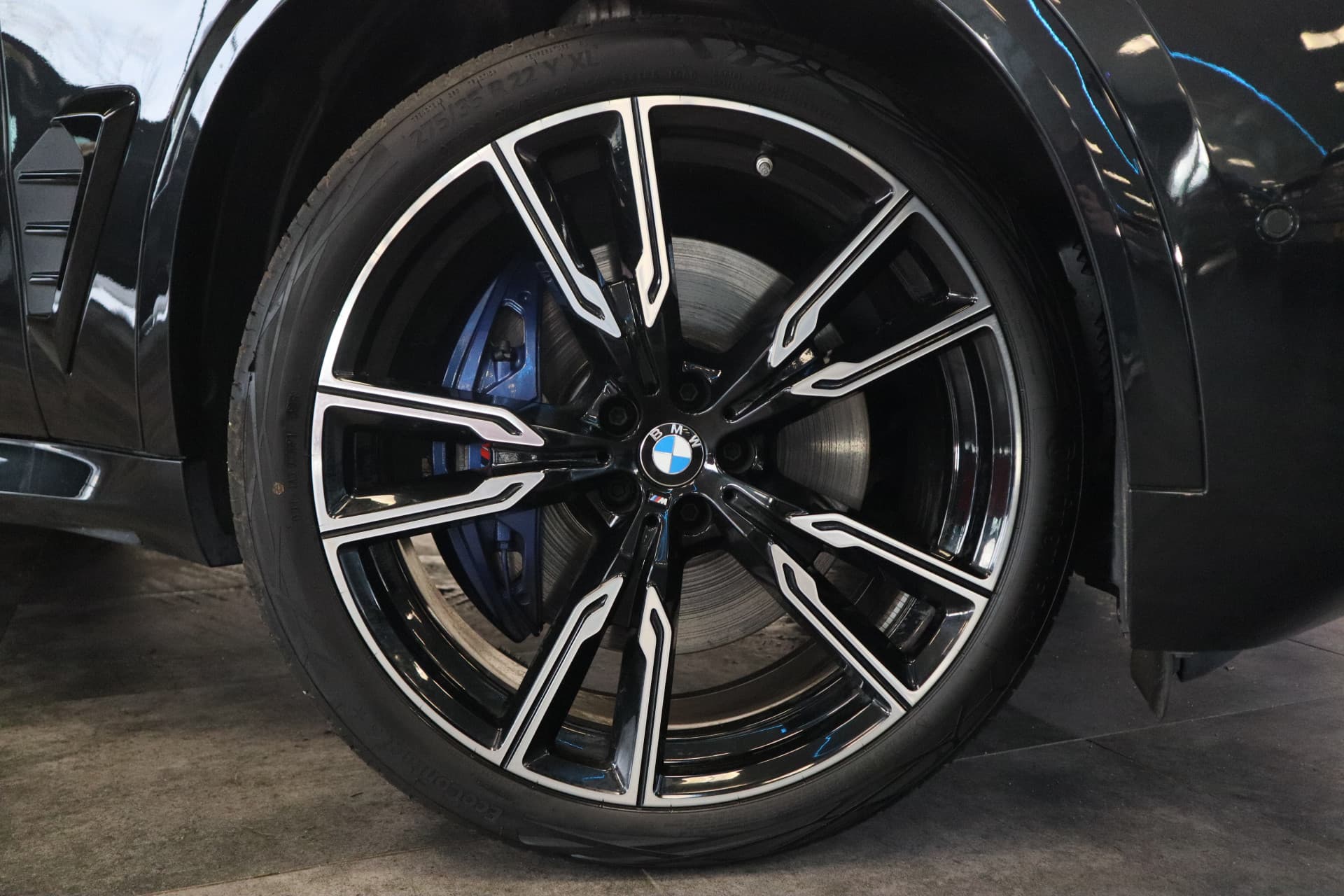 BMW X5 xDrive50e thumbnail 3