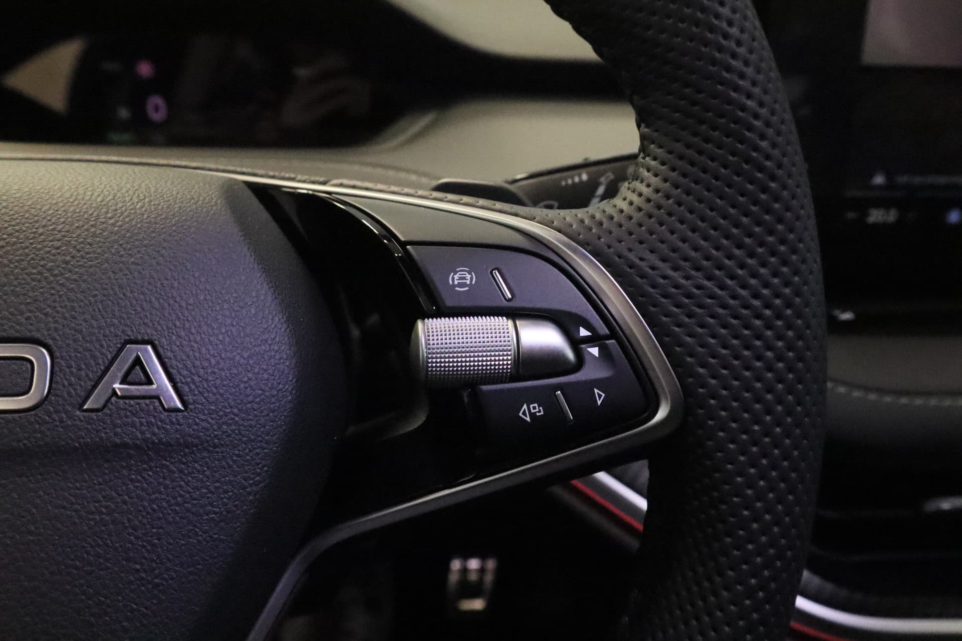 Skoda Elroq 85 Sportline thumbnail 9