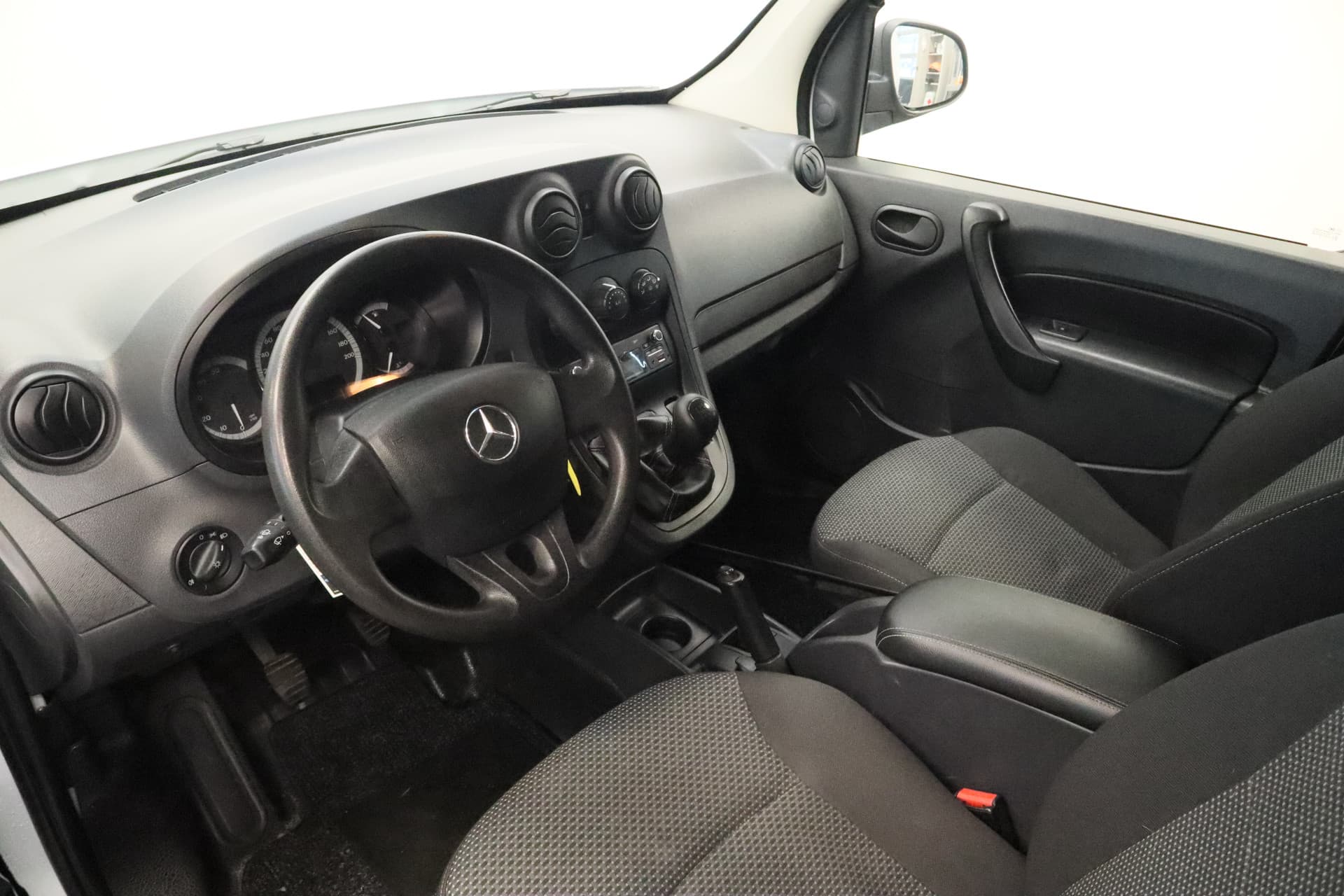 Mercedes-Benz Citan 108 CDI BlueEFFICIENCY thumbnail 5