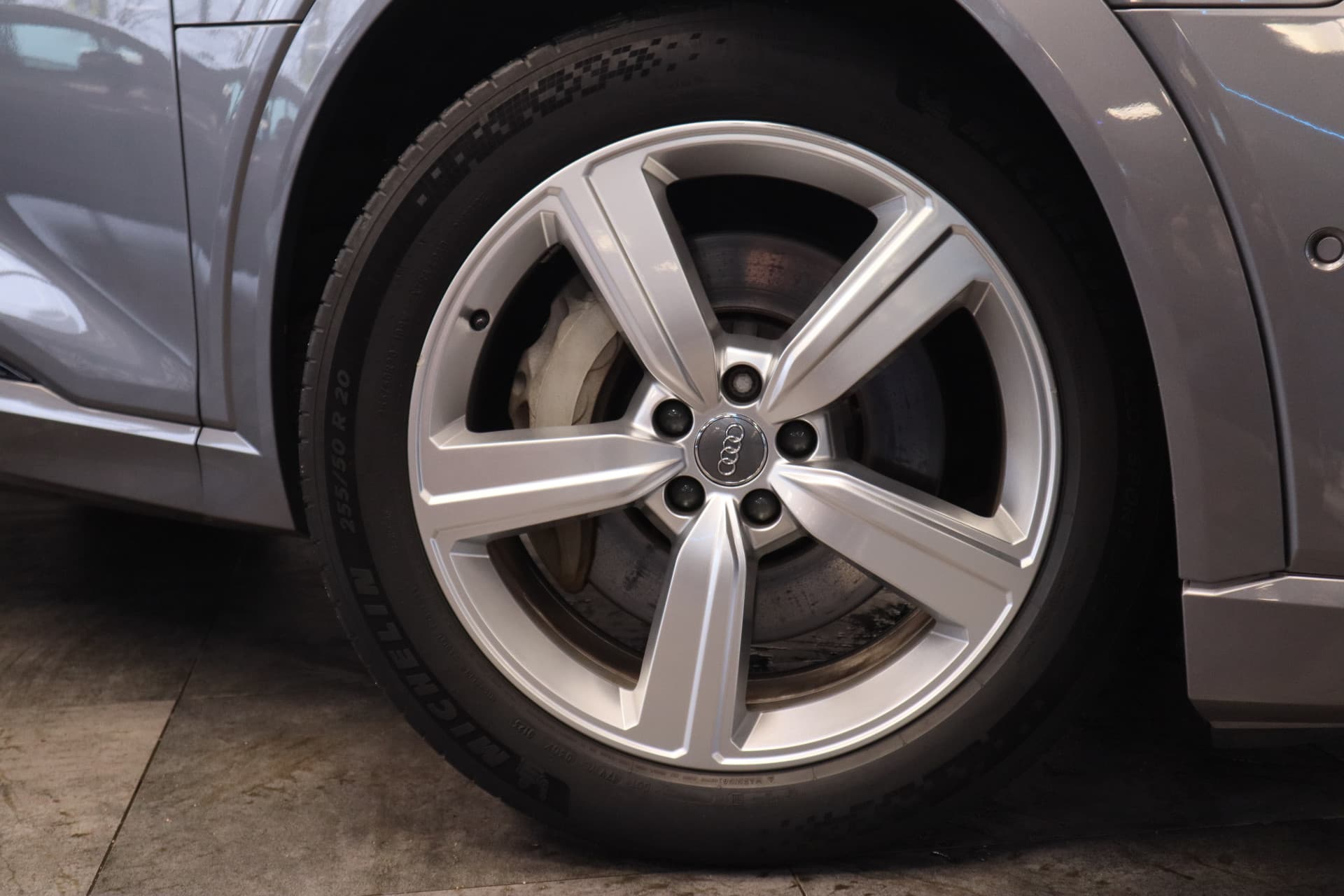 Audi E-tron e-tron 50 quattro Launch edition plus 71 kWh thumbnail 4