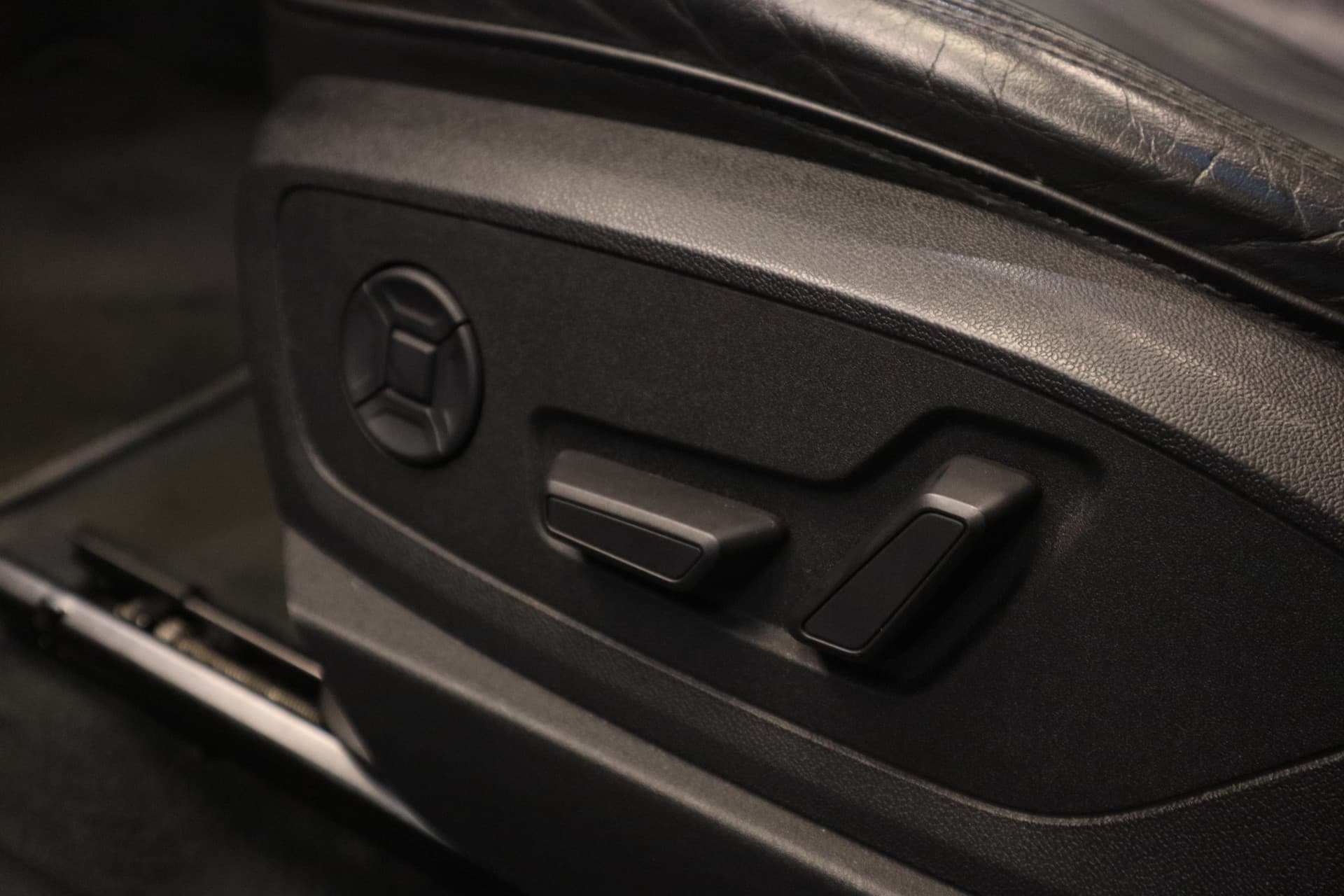 Audi E-tron e-tron 50 quattro Launch edition plus 71 kWh thumbnail 17