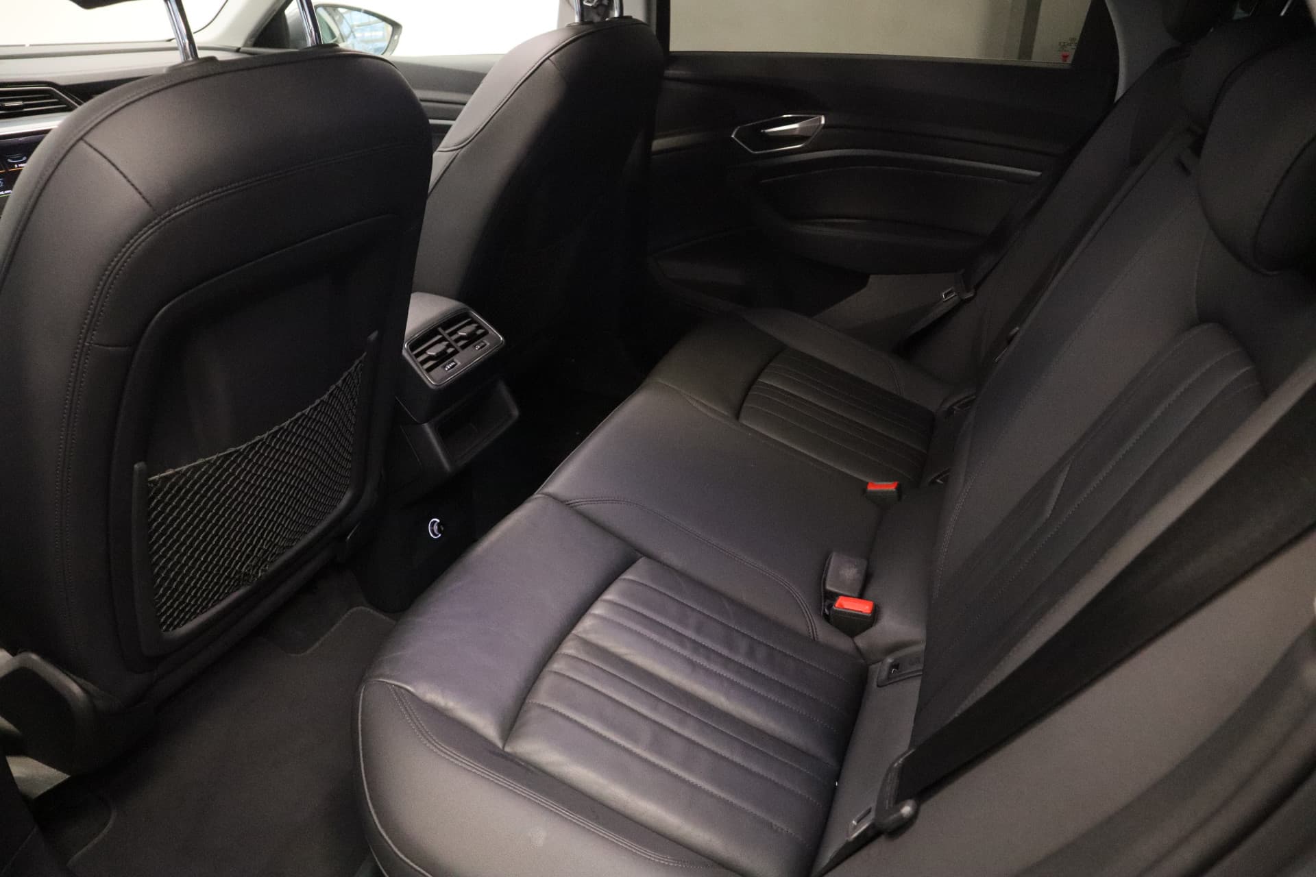 Audi E-tron e-tron 50 quattro Launch edition plus 71 kWh thumbnail 20