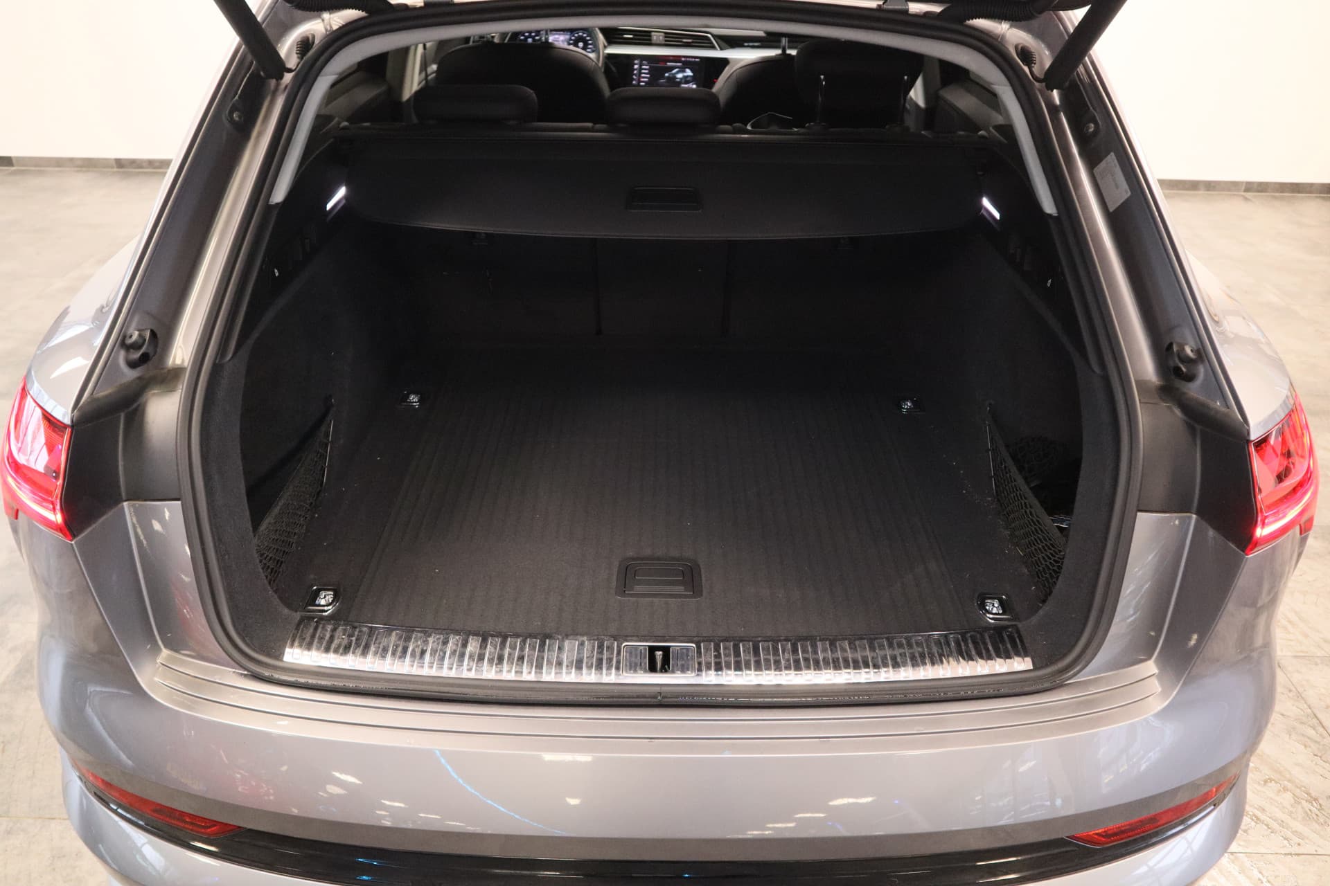 Audi E-tron e-tron 50 quattro Launch edition plus 71 kWh thumbnail 21