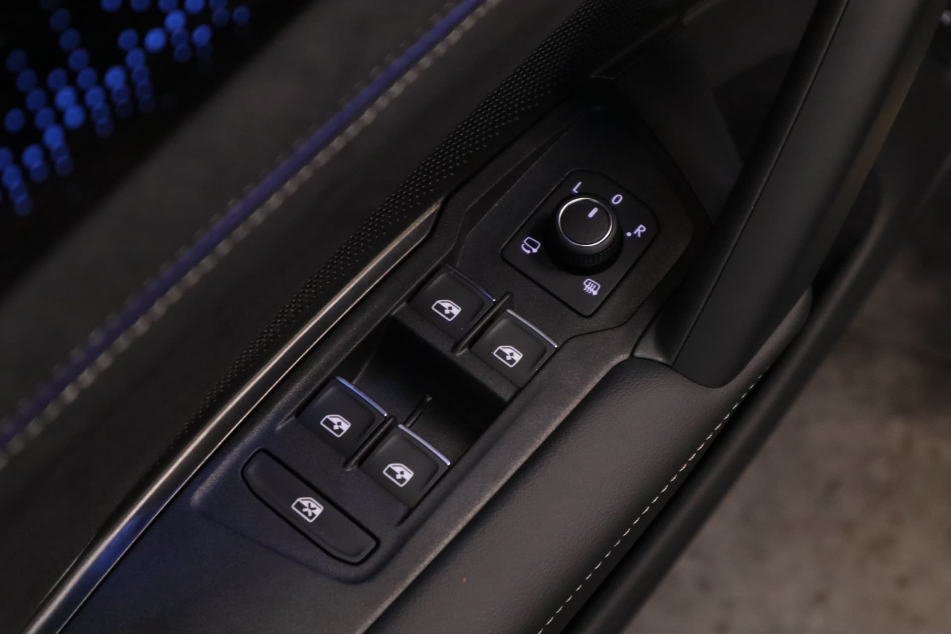 Volkswagen Tayron 1.5 eHybrid R-Line Edition thumbnail 12