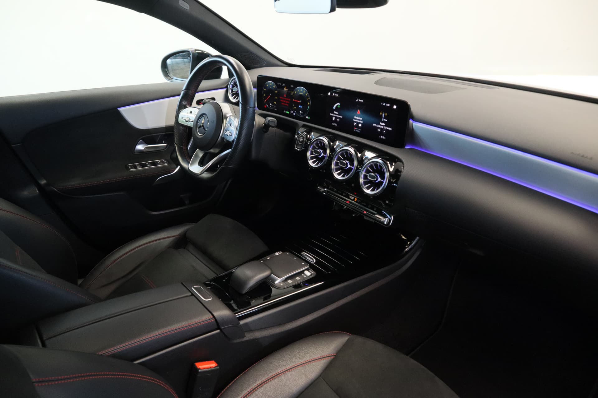 Mercedes-Benz A-Klasse 250 e Premium Plus thumbnail 21