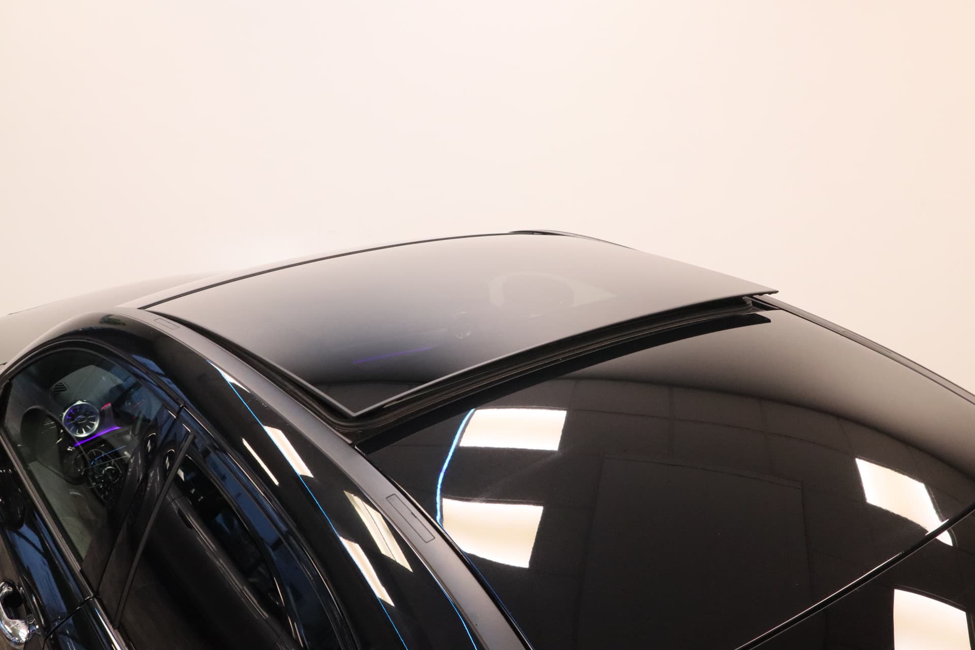 Mercedes-Benz A-Klasse 250 e Premium Plus thumbnail 27