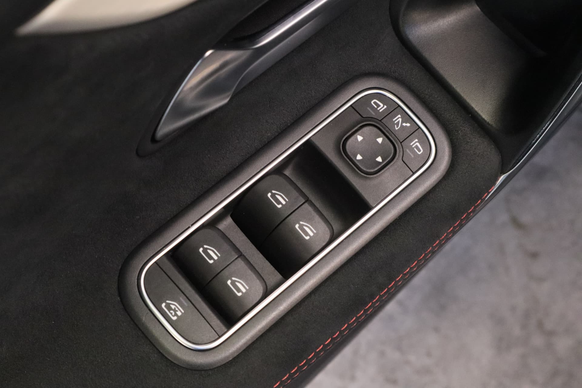 Mercedes-Benz A-Klasse 250 e Premium Plus thumbnail 13