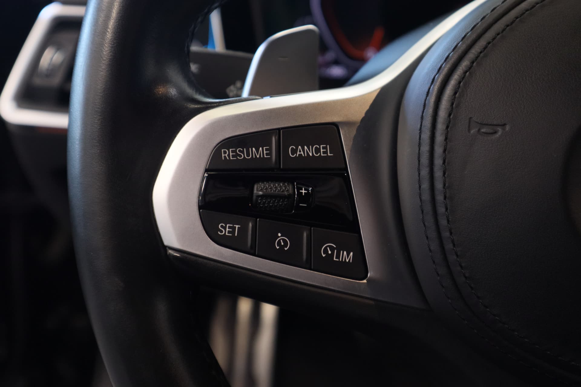 BMW 3 Serie Touring 320i M-Sport Business Edition thumbnail 8