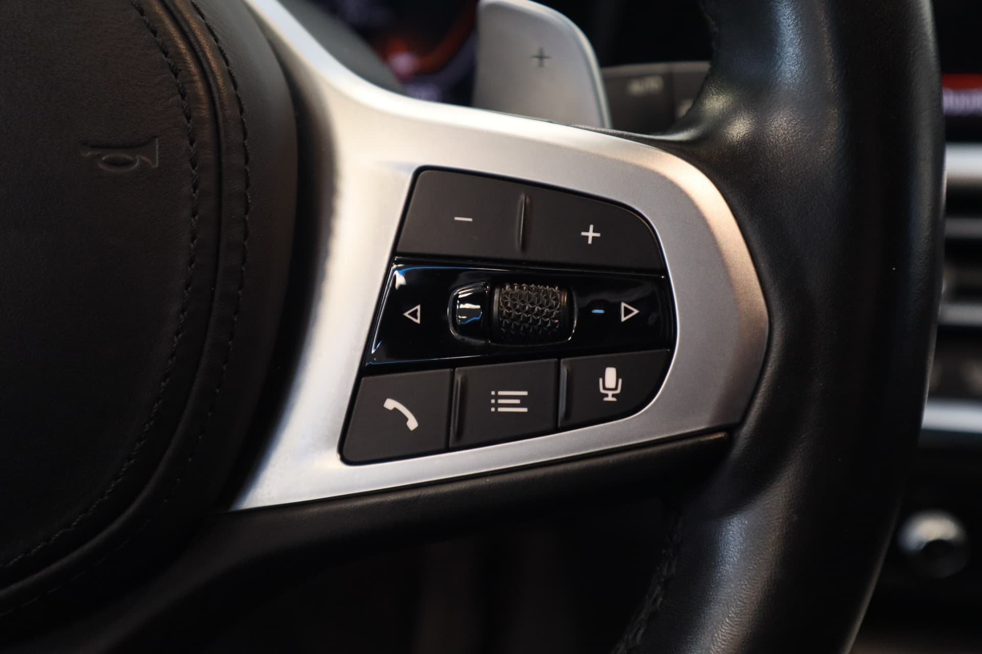 BMW 3 Serie Touring 320i M-Sport Business Edition thumbnail 9