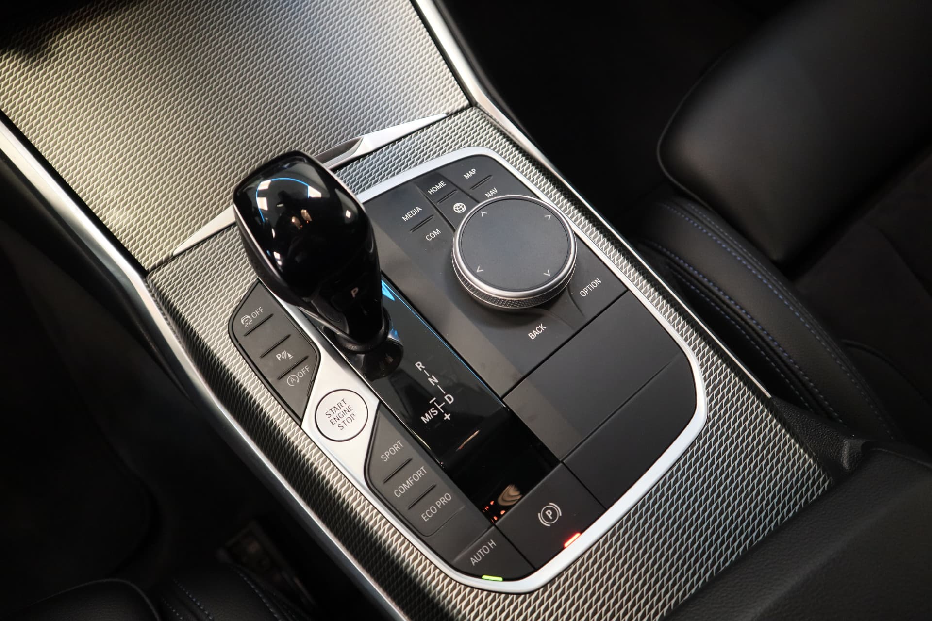 BMW 3 Serie Touring 320i M-Sport Business Edition thumbnail 12