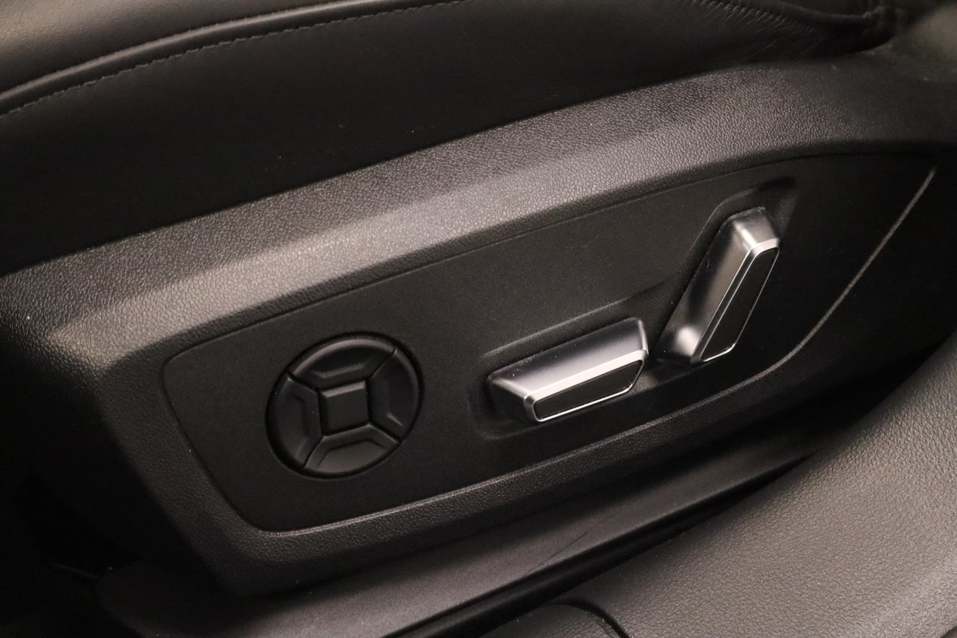 Audi RS6 A6 Avant TFSI Quattro thumbnail 27