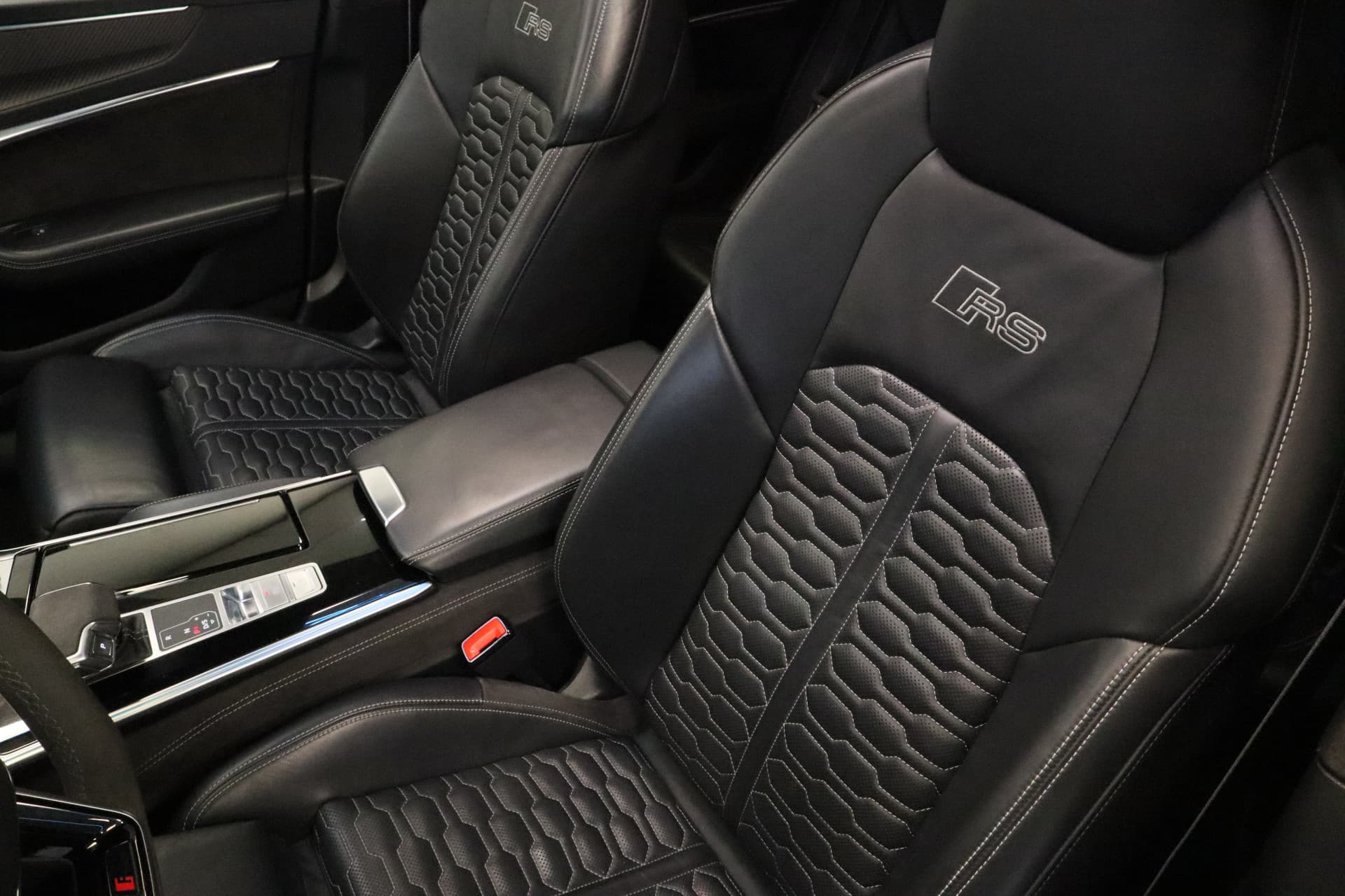 Audi RS6 A6 Avant TFSI Quattro thumbnail 29