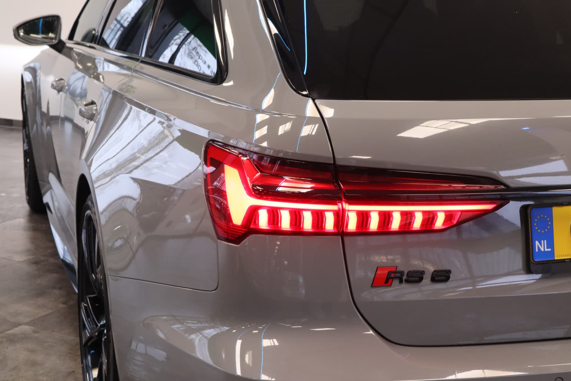 Audi RS6 A6 Avant TFSI Quattro thumbnail 36